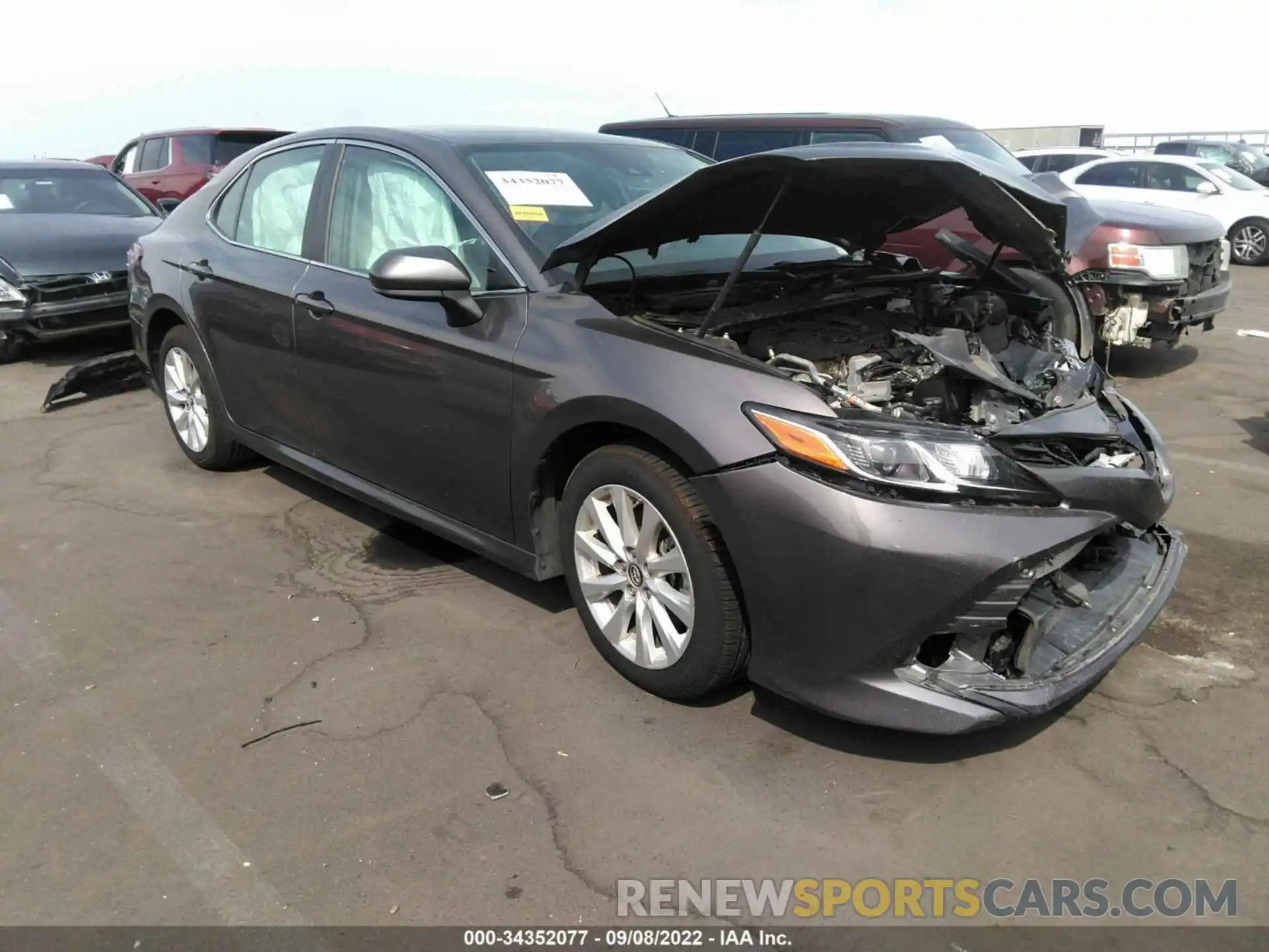 1 Photograph of a damaged car 4T1C11AK2LU359097 TOYOTA CAMRY 2020