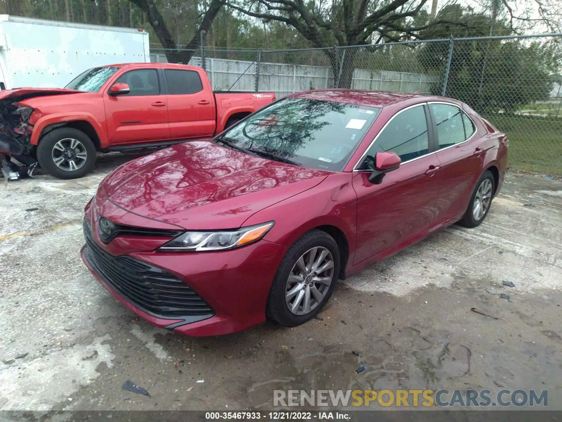 2 Photograph of a damaged car 4T1C11AK2LU360766 TOYOTA CAMRY 2020