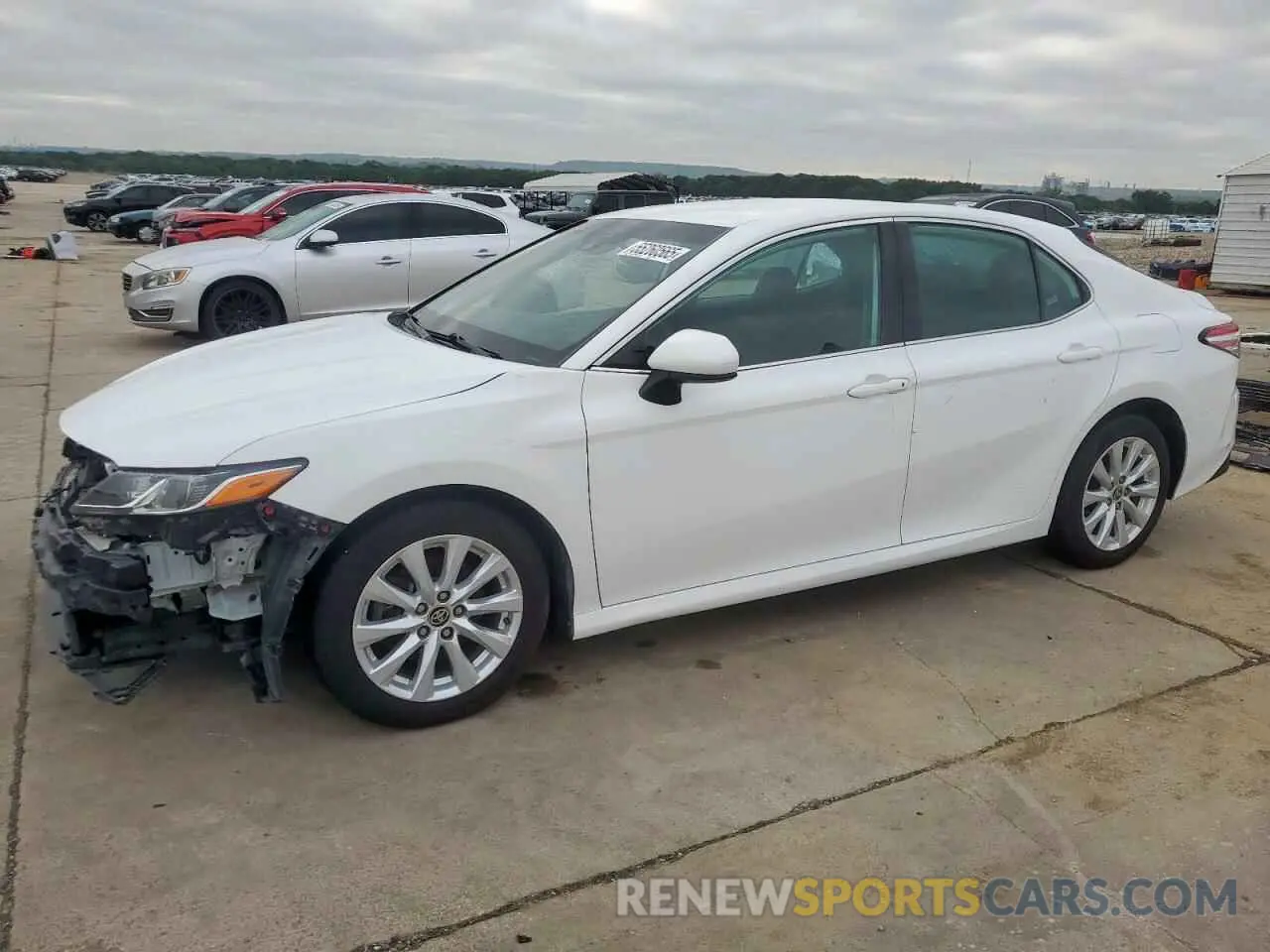 1 Photograph of a damaged car 4T1C11AK2LU361030 TOYOTA CAMRY 2020
