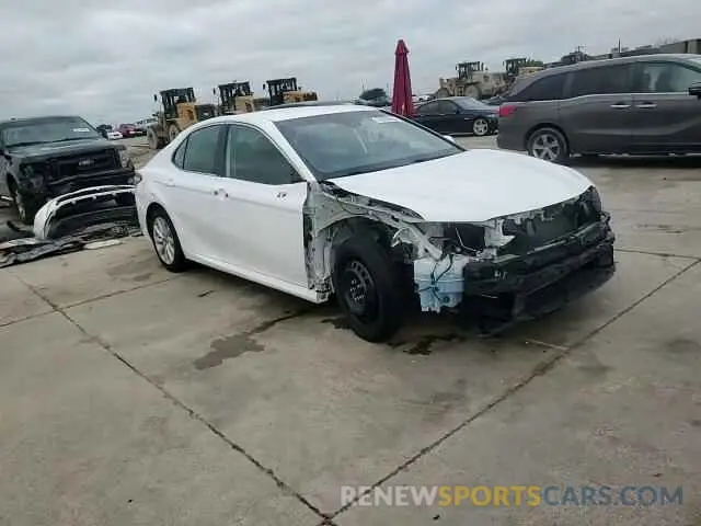 14 Photograph of a damaged car 4T1C11AK2LU361030 TOYOTA CAMRY 2020