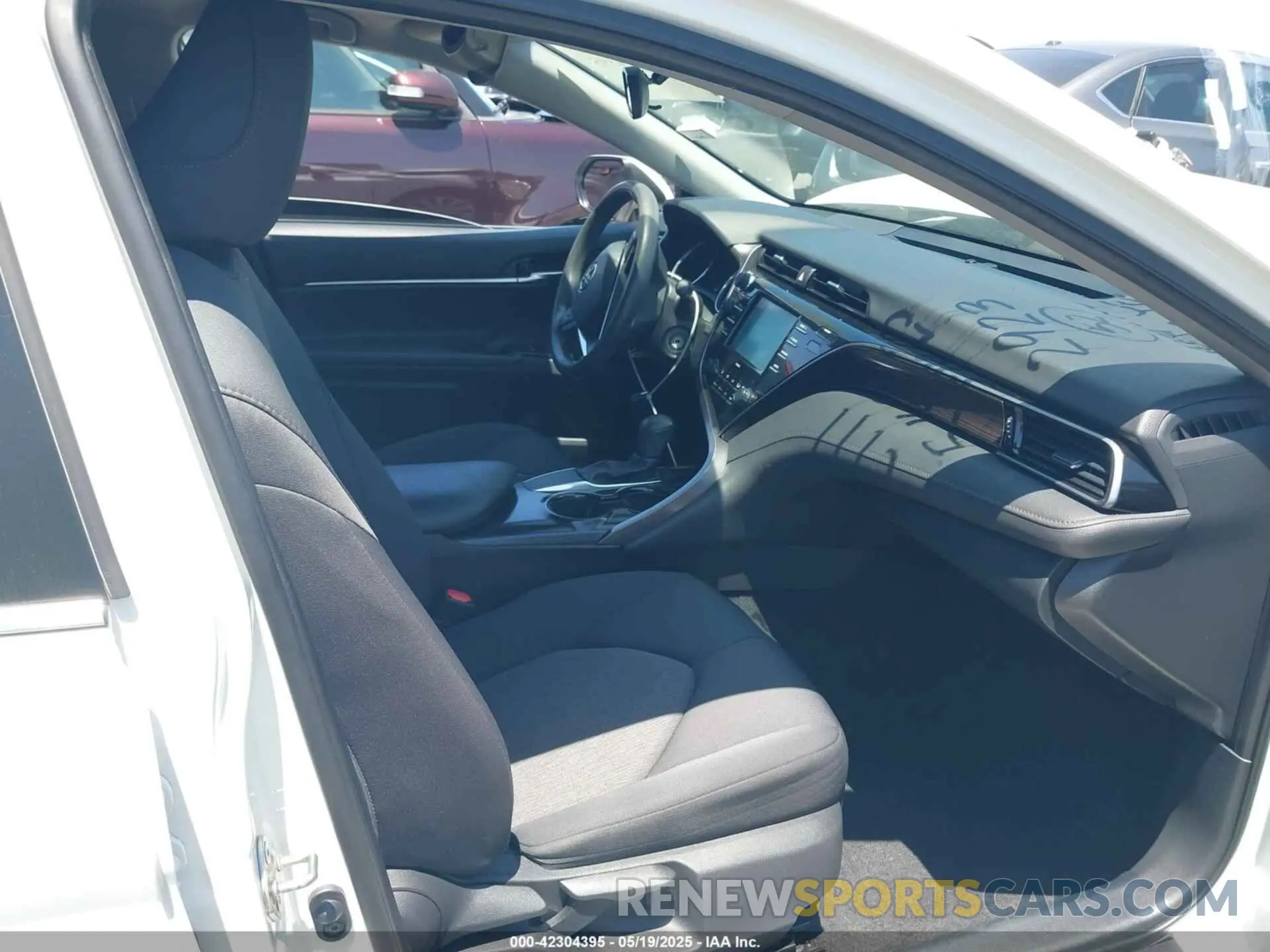 5 Photograph of a damaged car 4T1C11AK2LU362923 TOYOTA CAMRY 2020