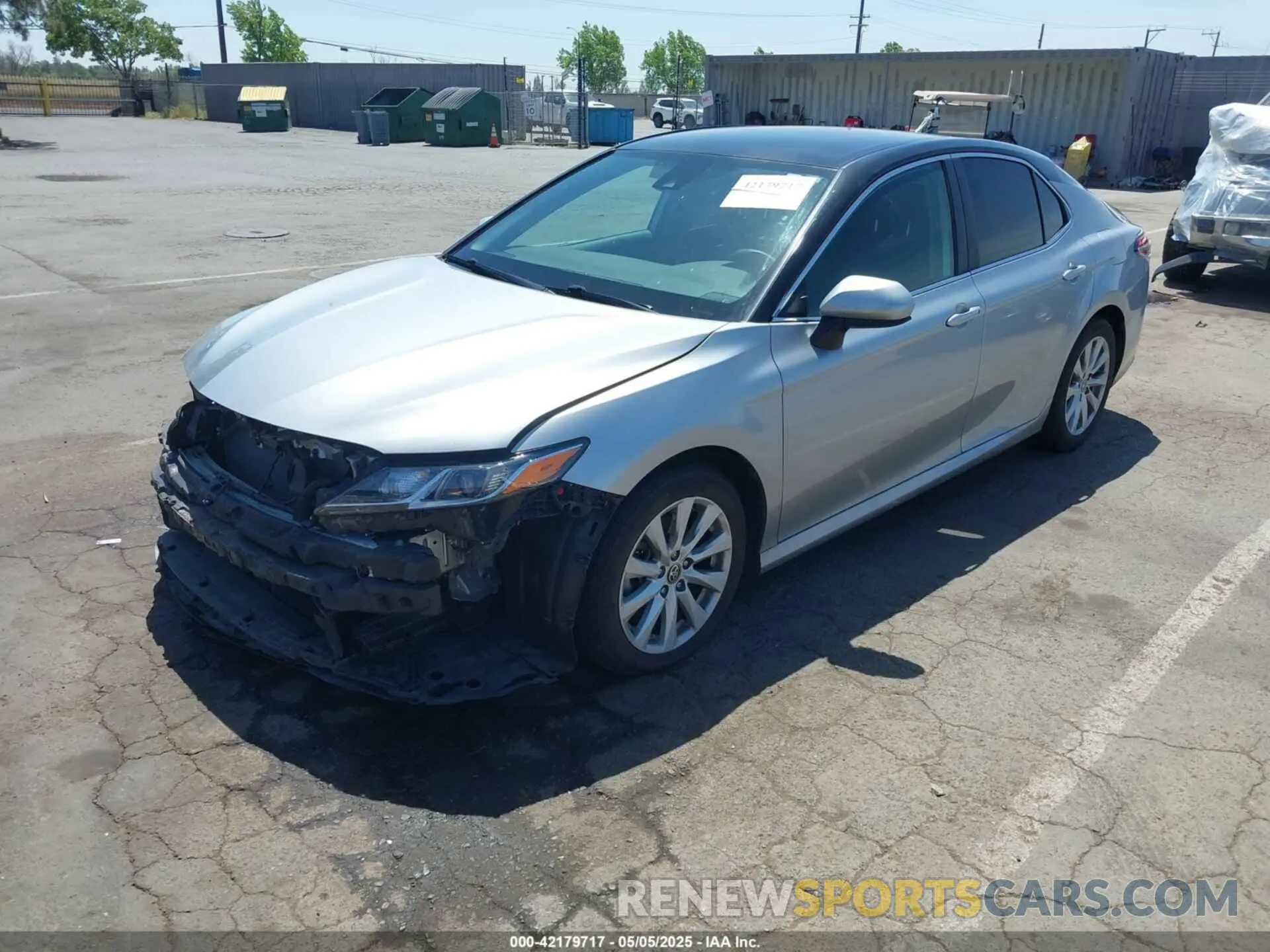 2 Photograph of a damaged car 4T1C11AK2LU365563 TOYOTA CAMRY 2020