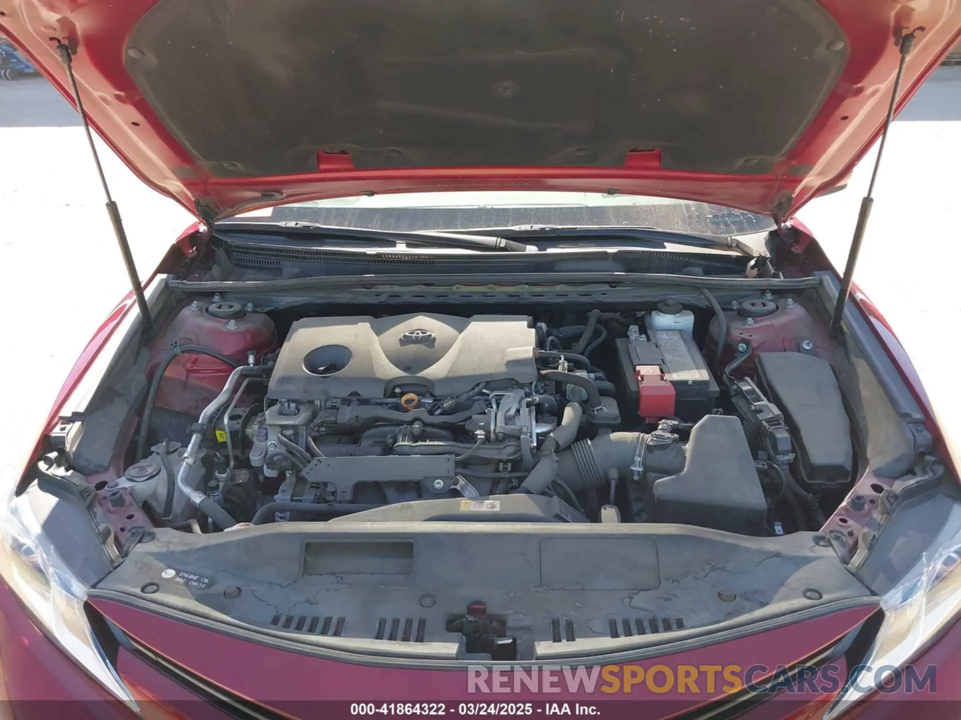 10 Photograph of a damaged car 4T1C11AK2LU366132 TOYOTA CAMRY 2020