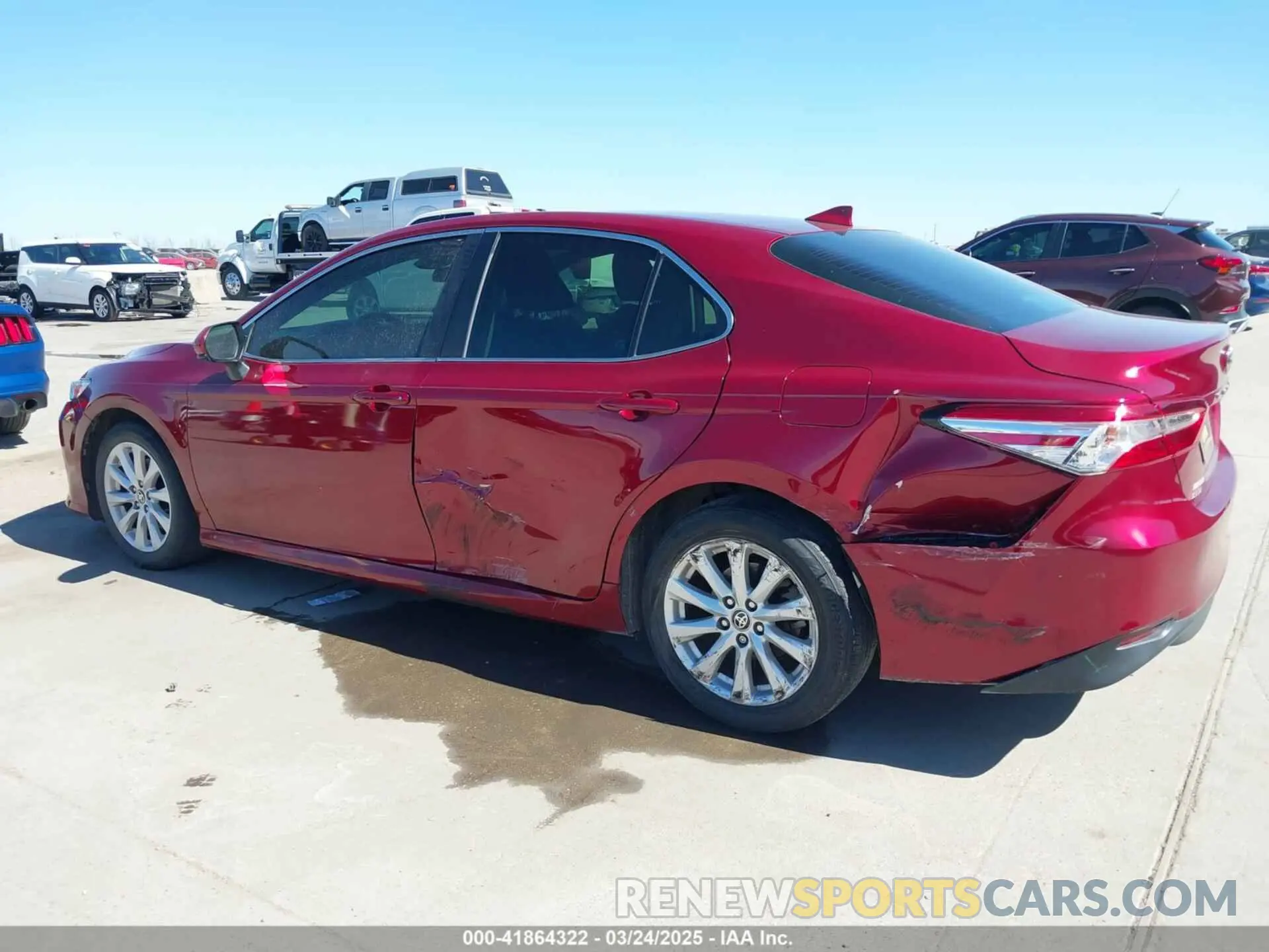 6 Photograph of a damaged car 4T1C11AK2LU366132 TOYOTA CAMRY 2020