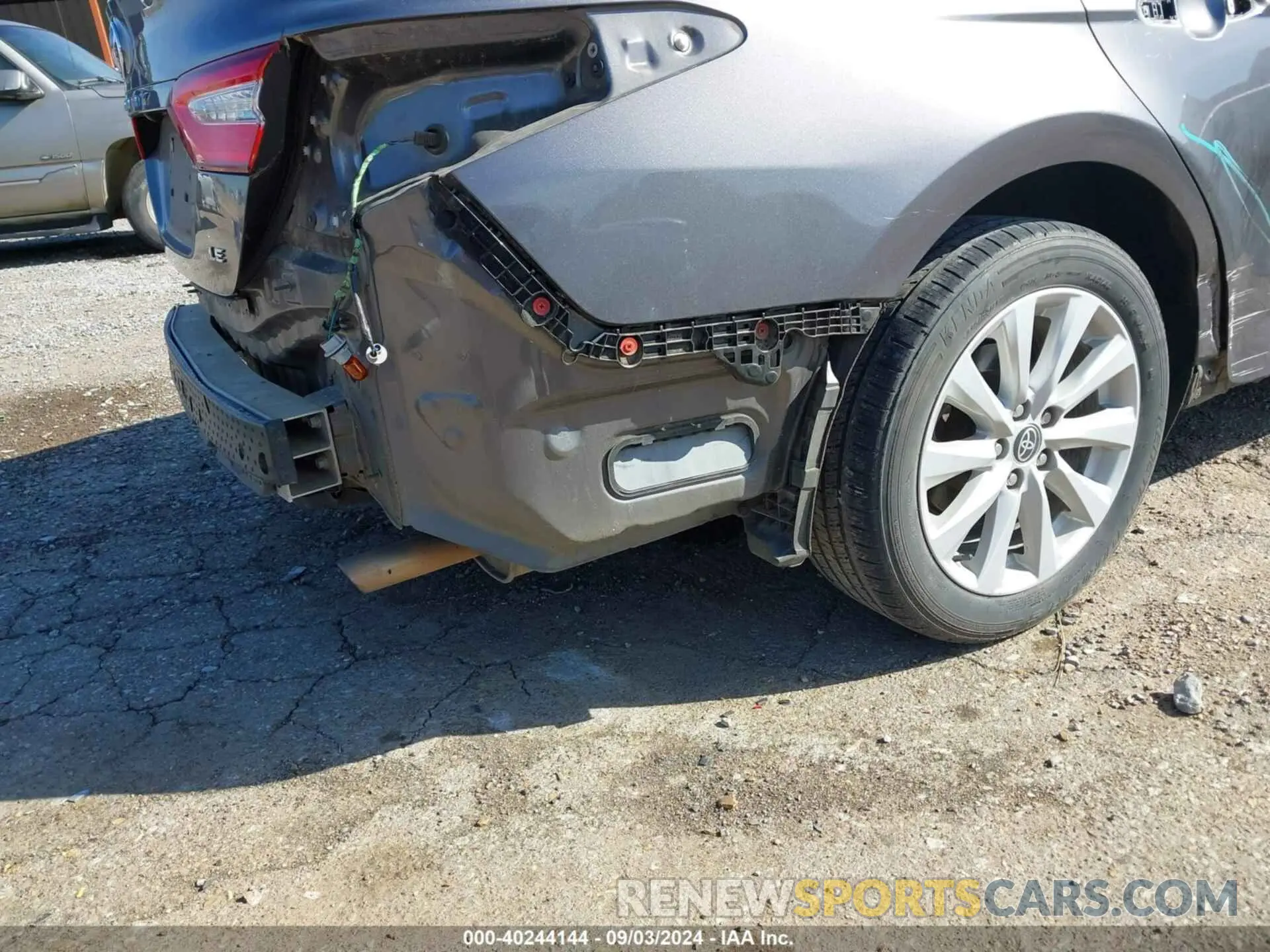20 Photograph of a damaged car 4T1C11AK2LU366471 TOYOTA CAMRY 2020