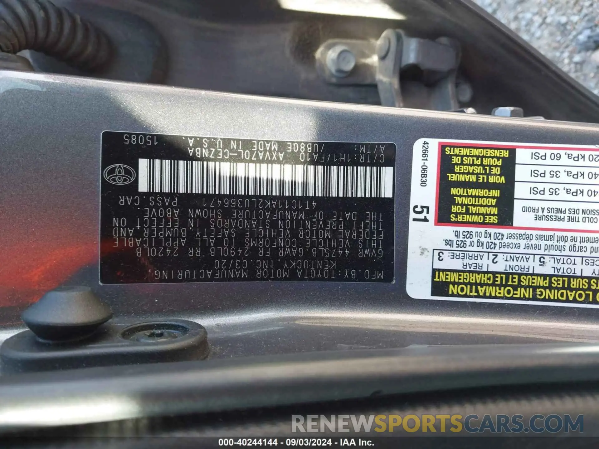 9 Photograph of a damaged car 4T1C11AK2LU366471 TOYOTA CAMRY 2020