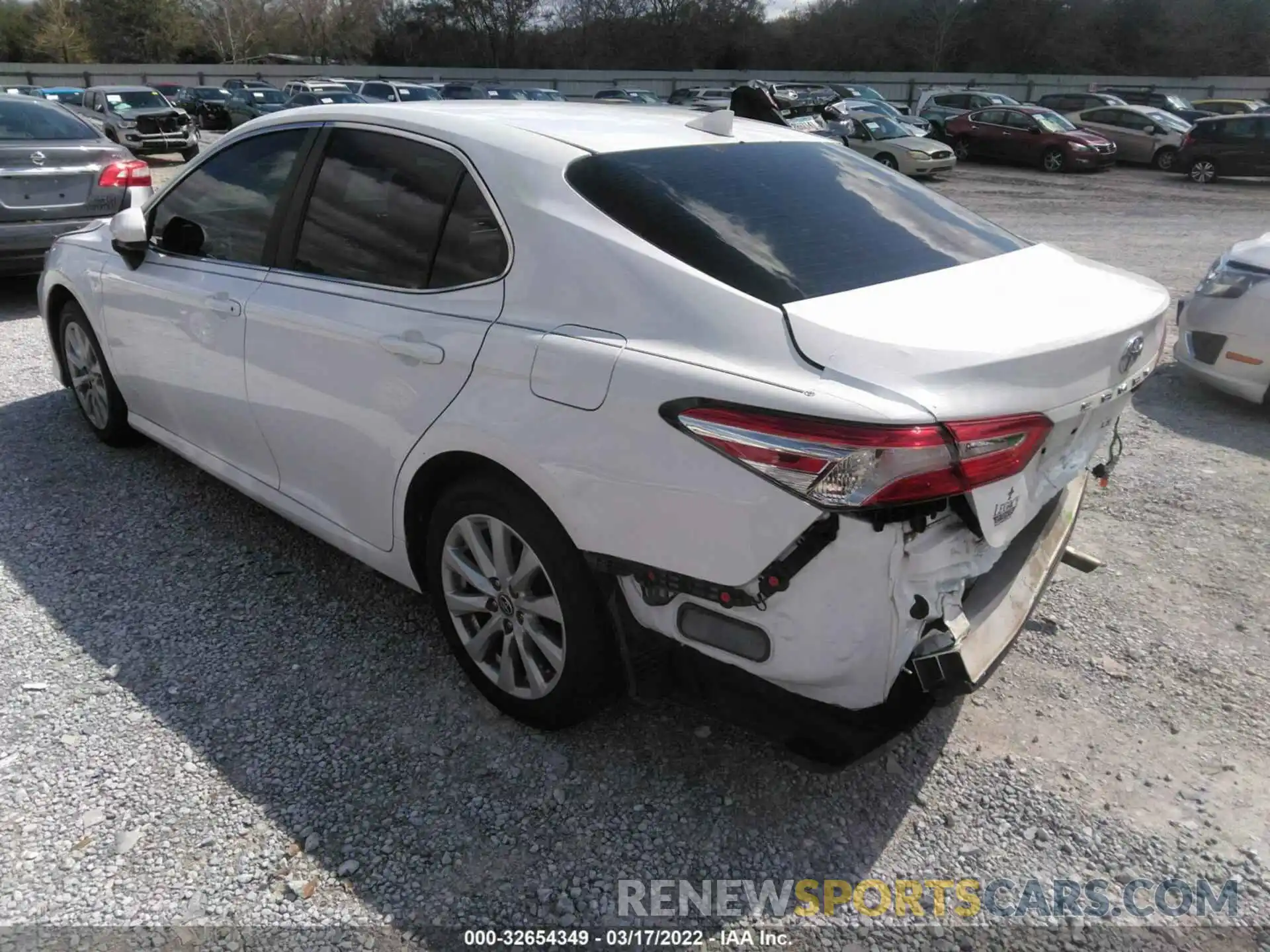 3 Photograph of a damaged car 4T1C11AK2LU368334 TOYOTA CAMRY 2020