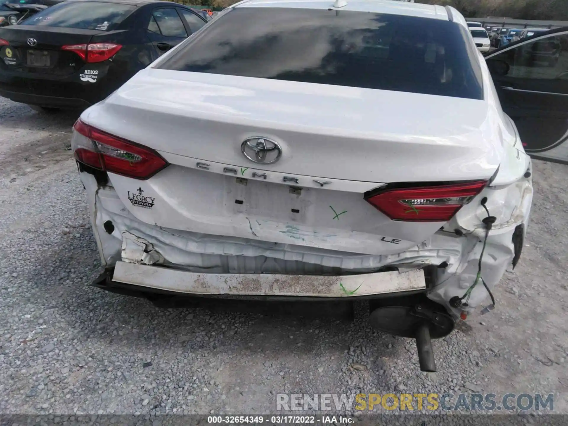 6 Photograph of a damaged car 4T1C11AK2LU368334 TOYOTA CAMRY 2020