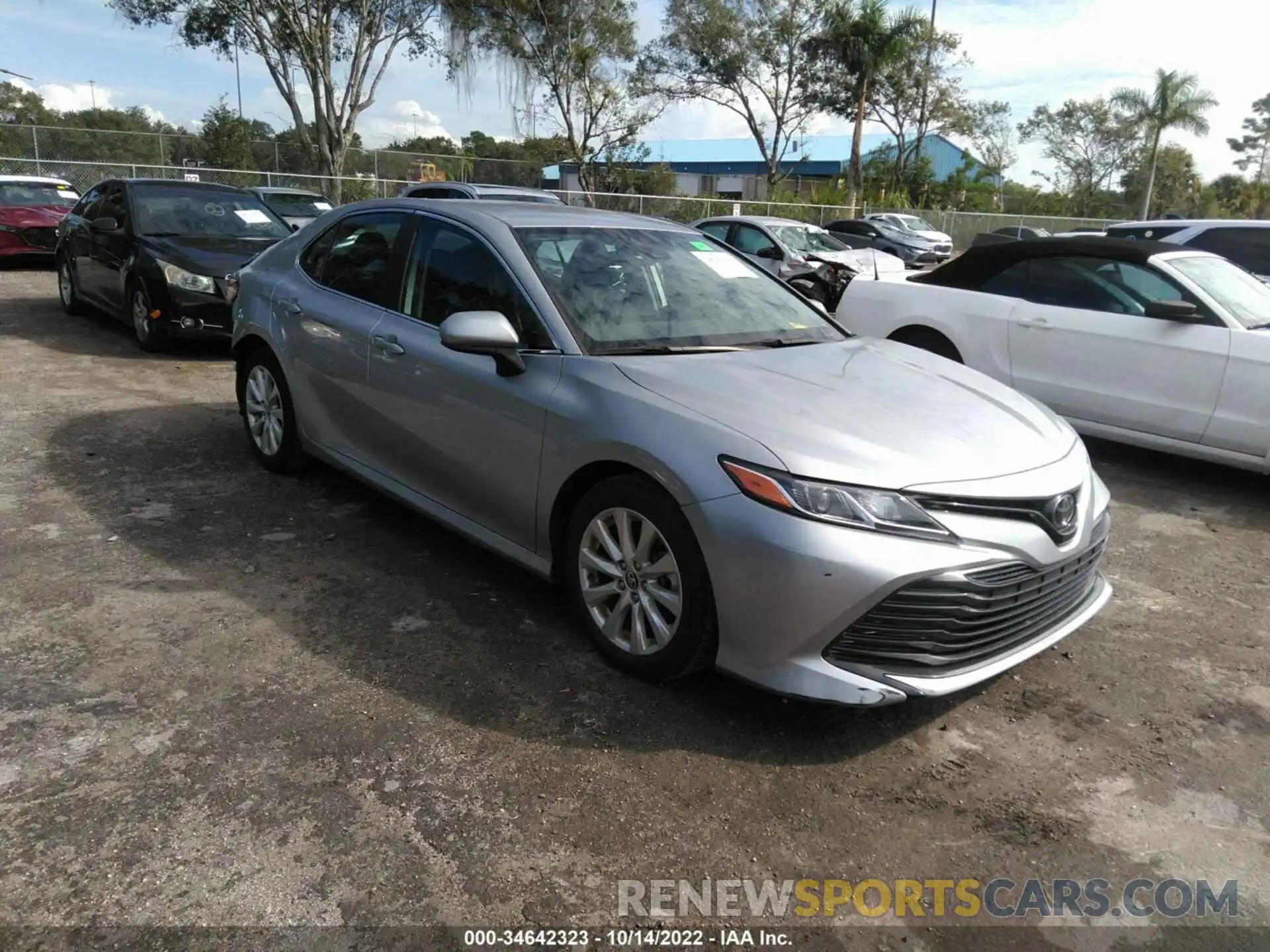 1 Photograph of a damaged car 4T1C11AK2LU377664 TOYOTA CAMRY 2020