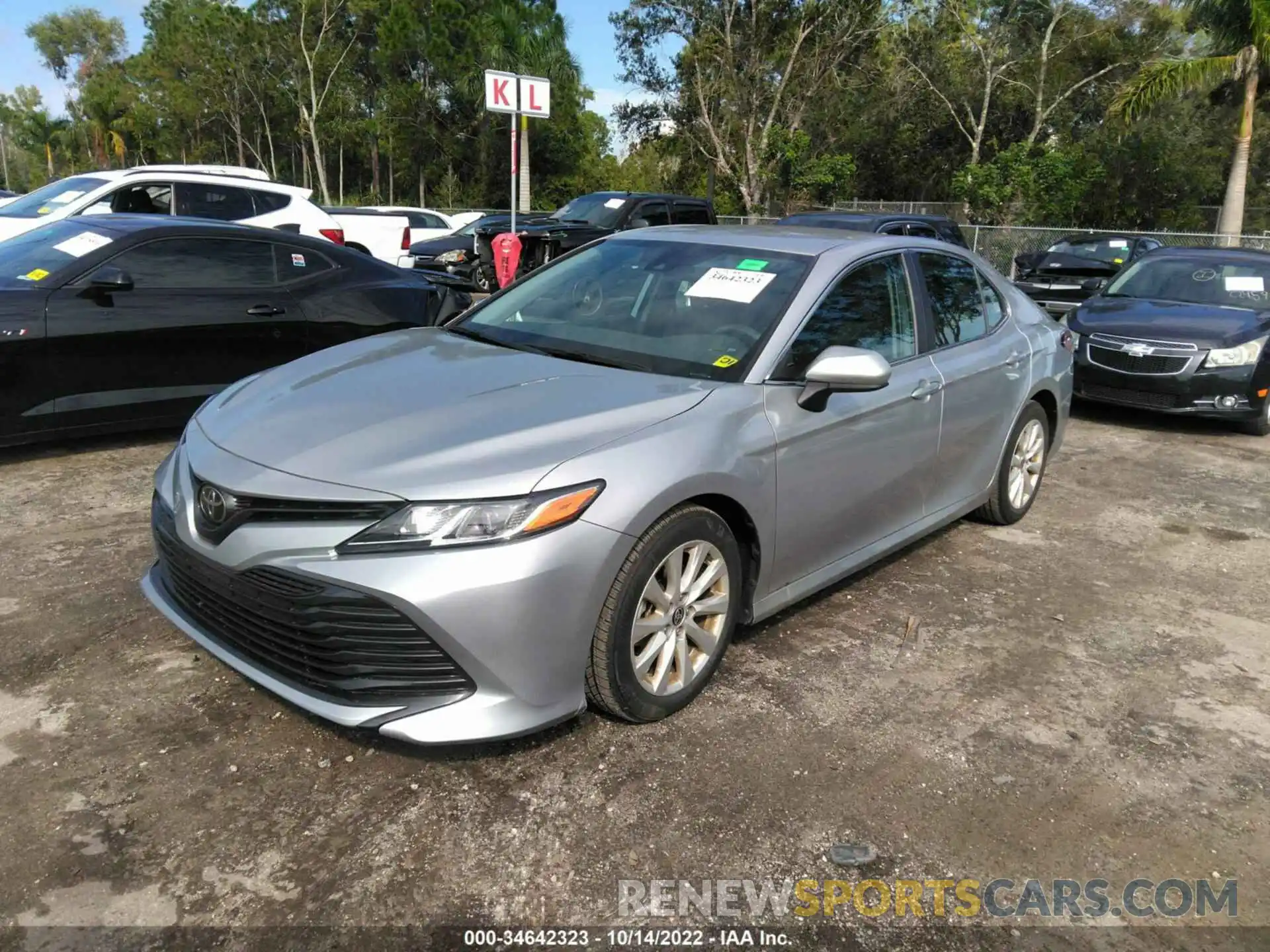 2 Photograph of a damaged car 4T1C11AK2LU377664 TOYOTA CAMRY 2020