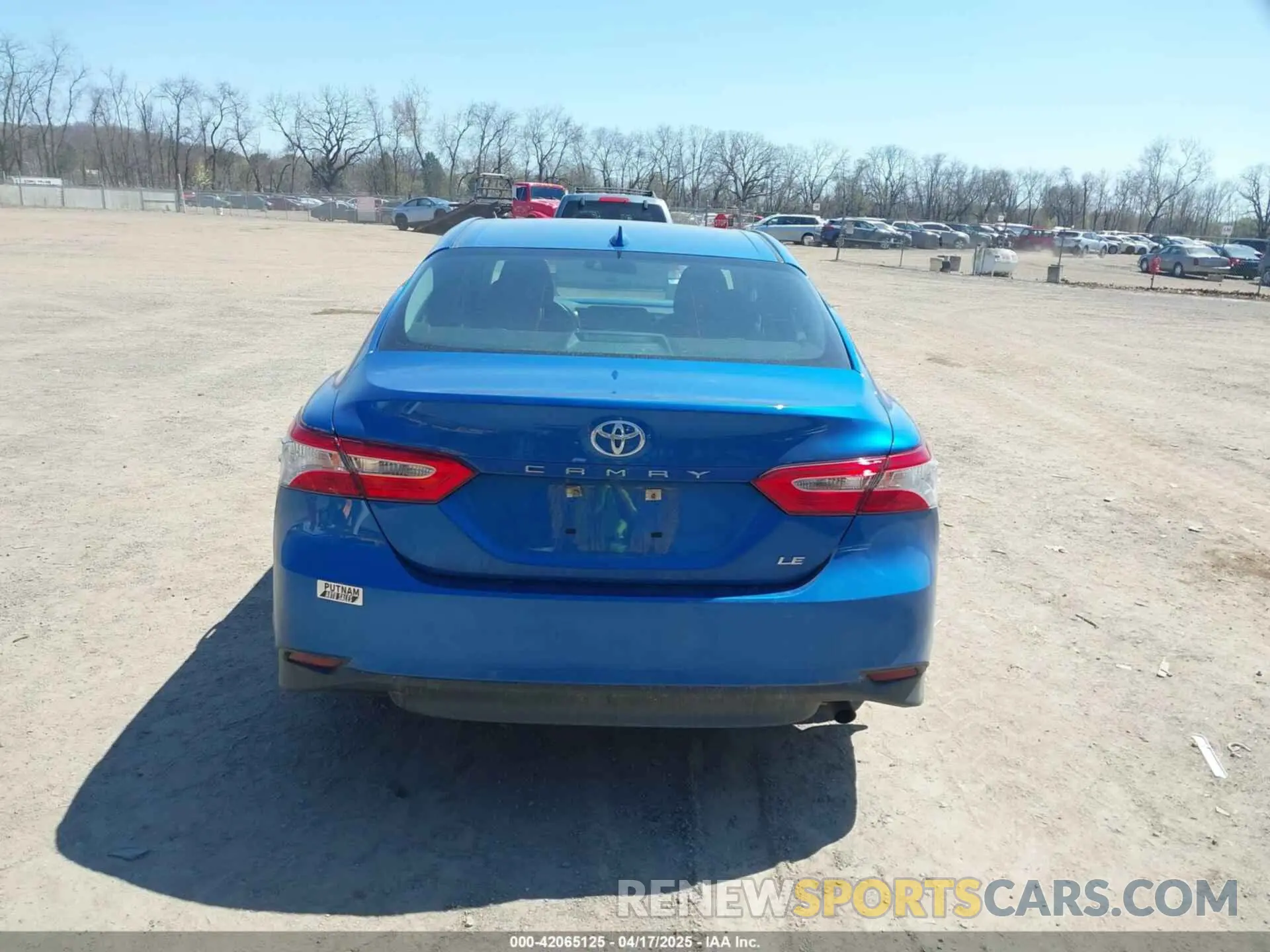 16 Photograph of a damaged car 4T1C11AK2LU391662 TOYOTA CAMRY 2020