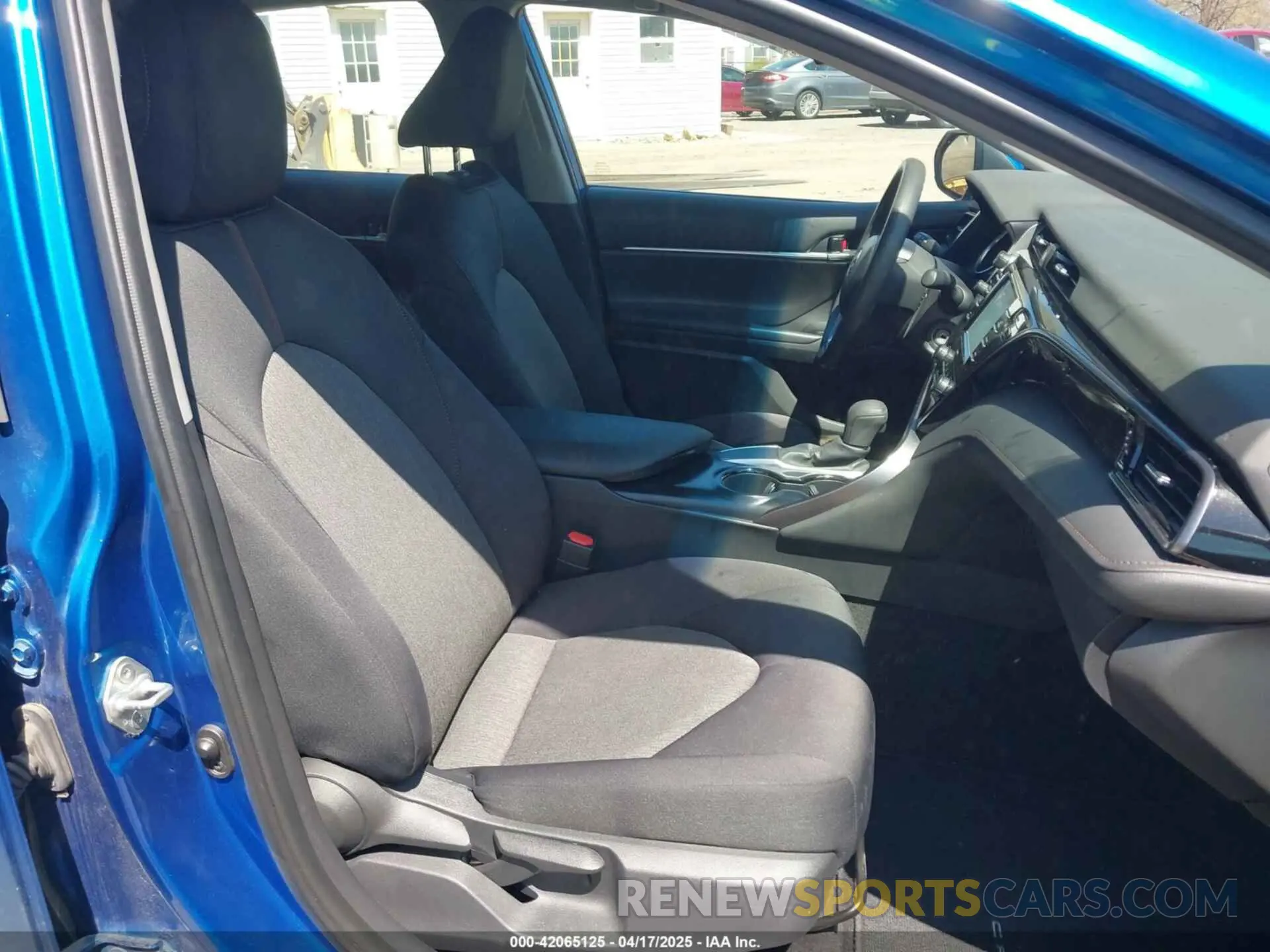 5 Photograph of a damaged car 4T1C11AK2LU391662 TOYOTA CAMRY 2020