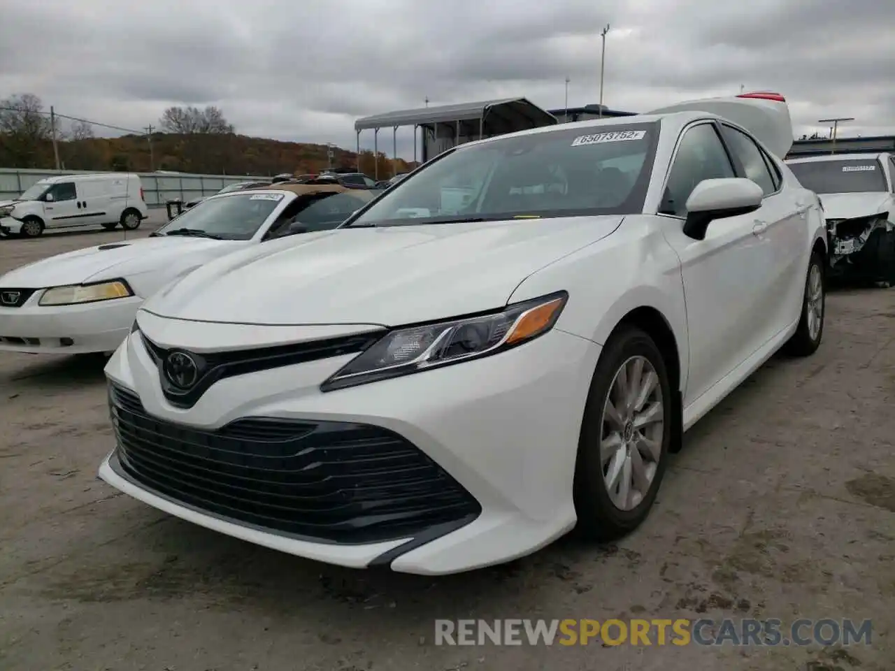 2 Photograph of a damaged car 4T1C11AK2LU396649 TOYOTA CAMRY 2020