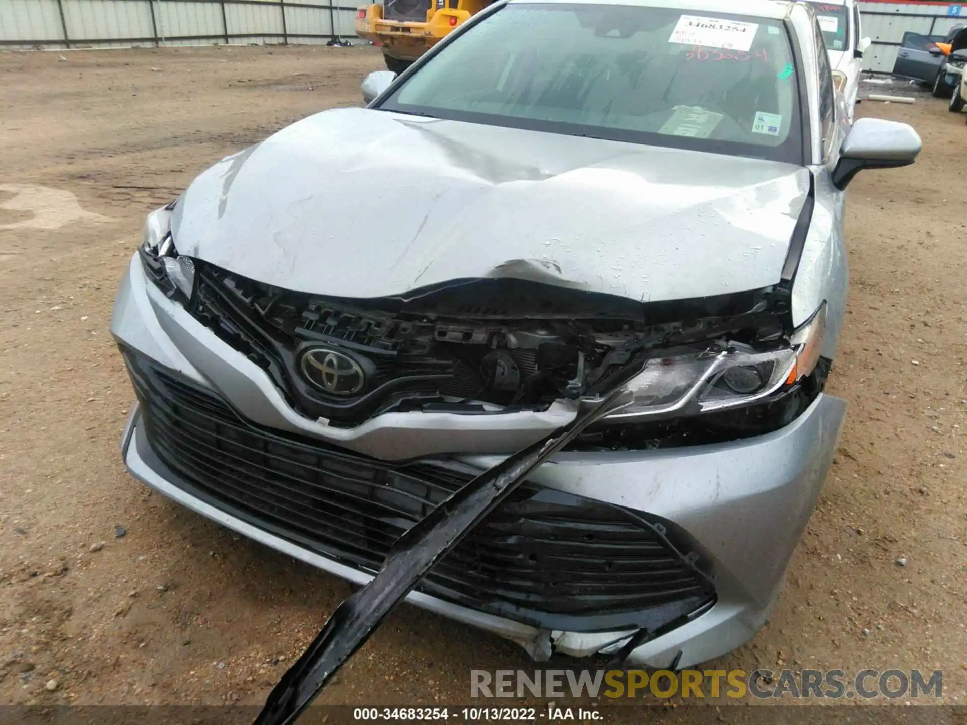 6 Photograph of a damaged car 4T1C11AK2LU401364 TOYOTA CAMRY 2020