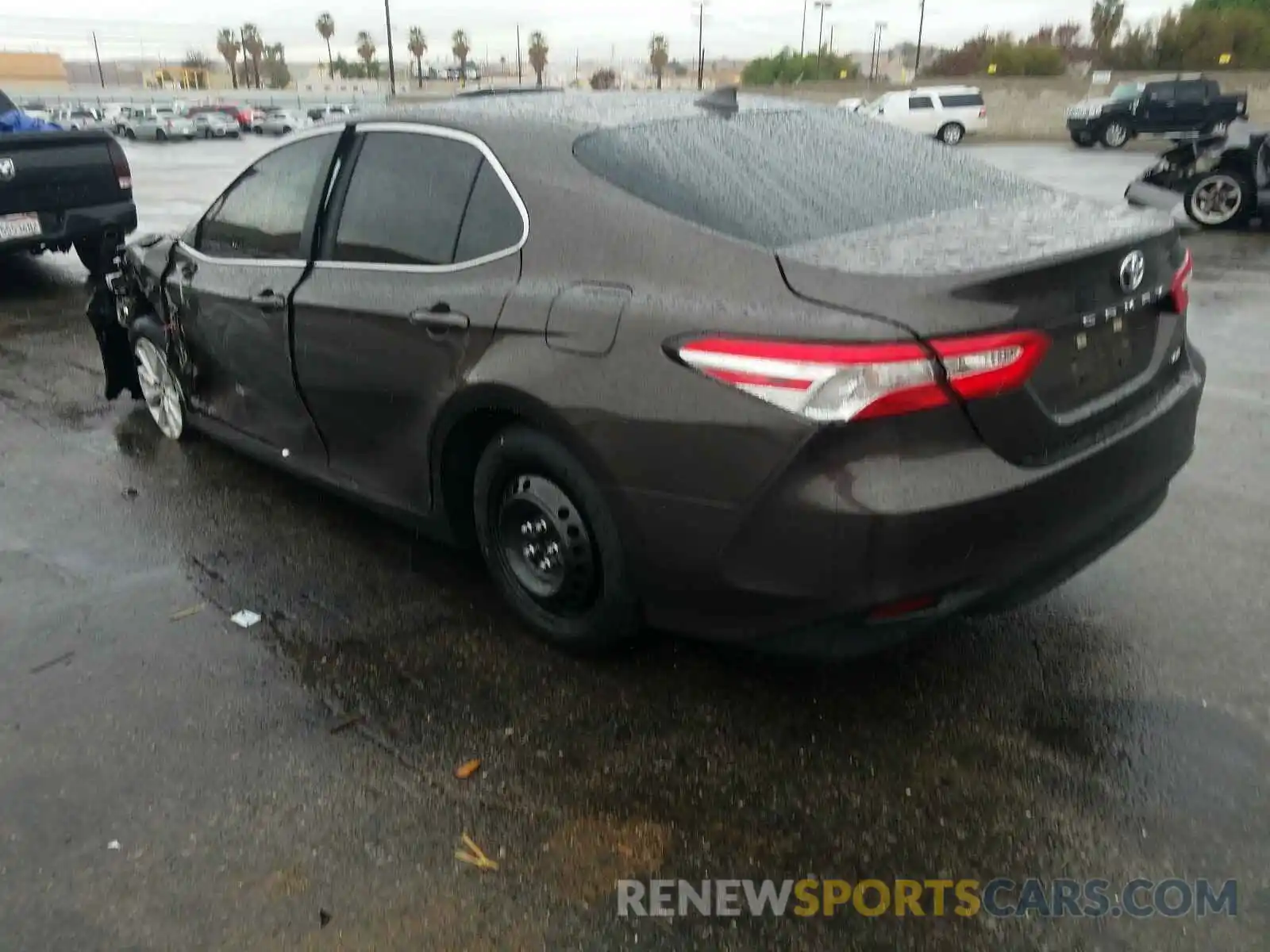 3 Photograph of a damaged car 4T1C11AK2LU862077 TOYOTA CAMRY 2020