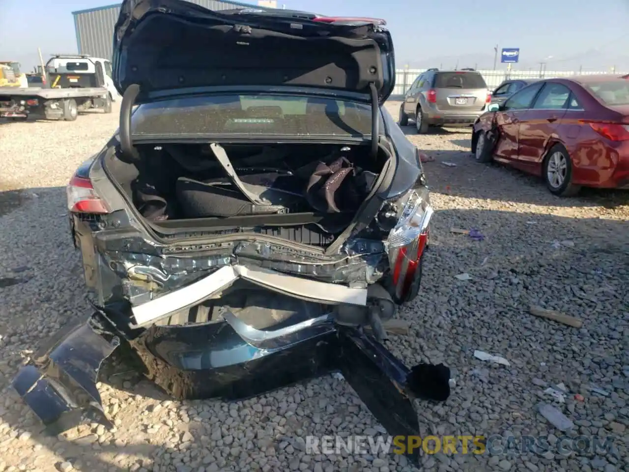 9 Photograph of a damaged car 4T1C11AK2LU862824 TOYOTA CAMRY 2020