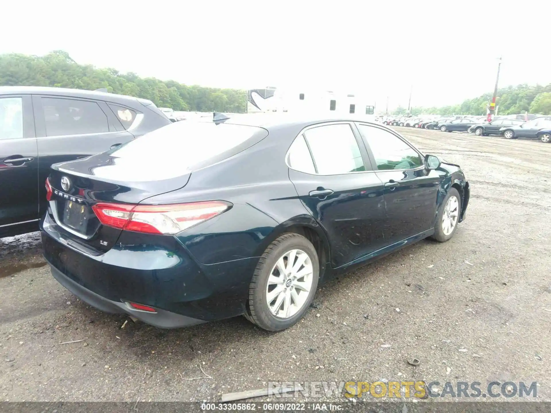 4 Photograph of a damaged car 4T1C11AK2LU863763 TOYOTA CAMRY 2020