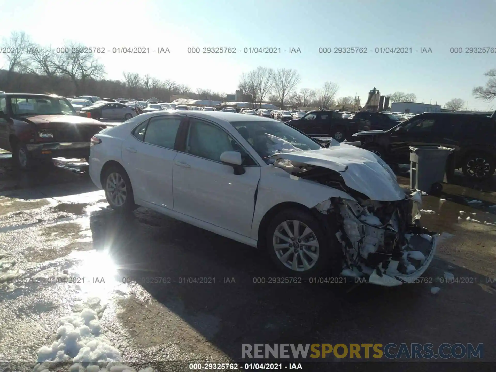 1 Photograph of a damaged car 4T1C11AK2LU864895 TOYOTA CAMRY 2020