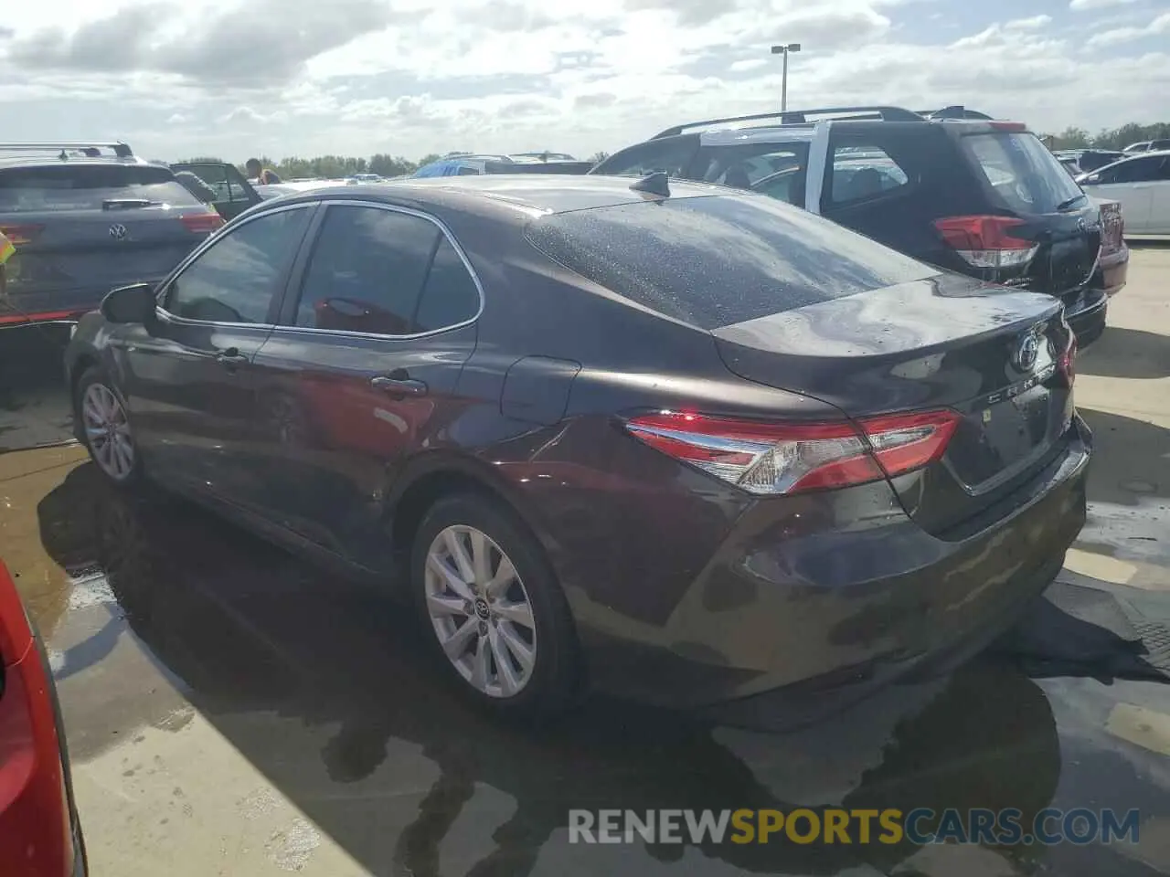 2 Photograph of a damaged car 4T1C11AK2LU866467 TOYOTA CAMRY 2020