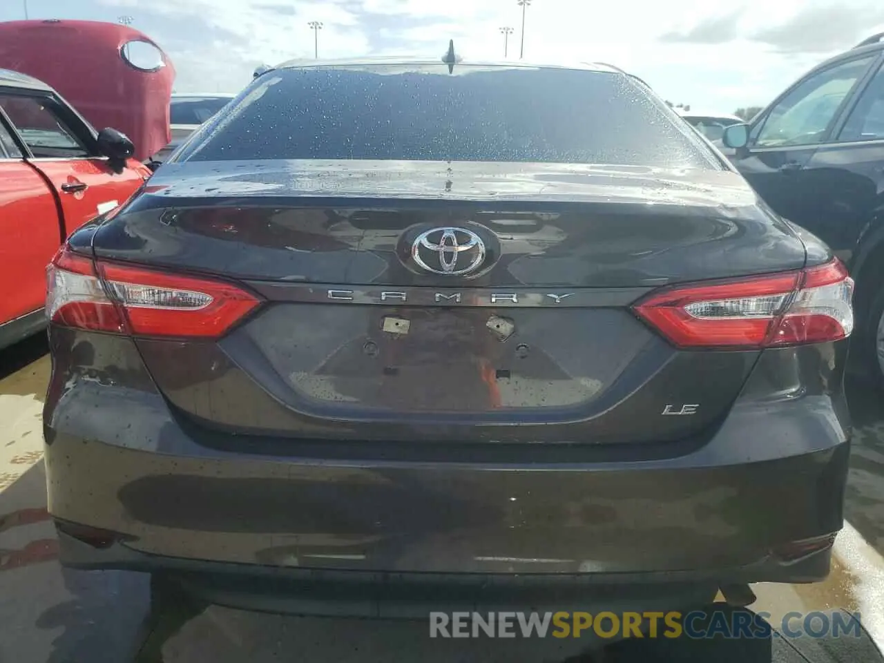 6 Photograph of a damaged car 4T1C11AK2LU866467 TOYOTA CAMRY 2020