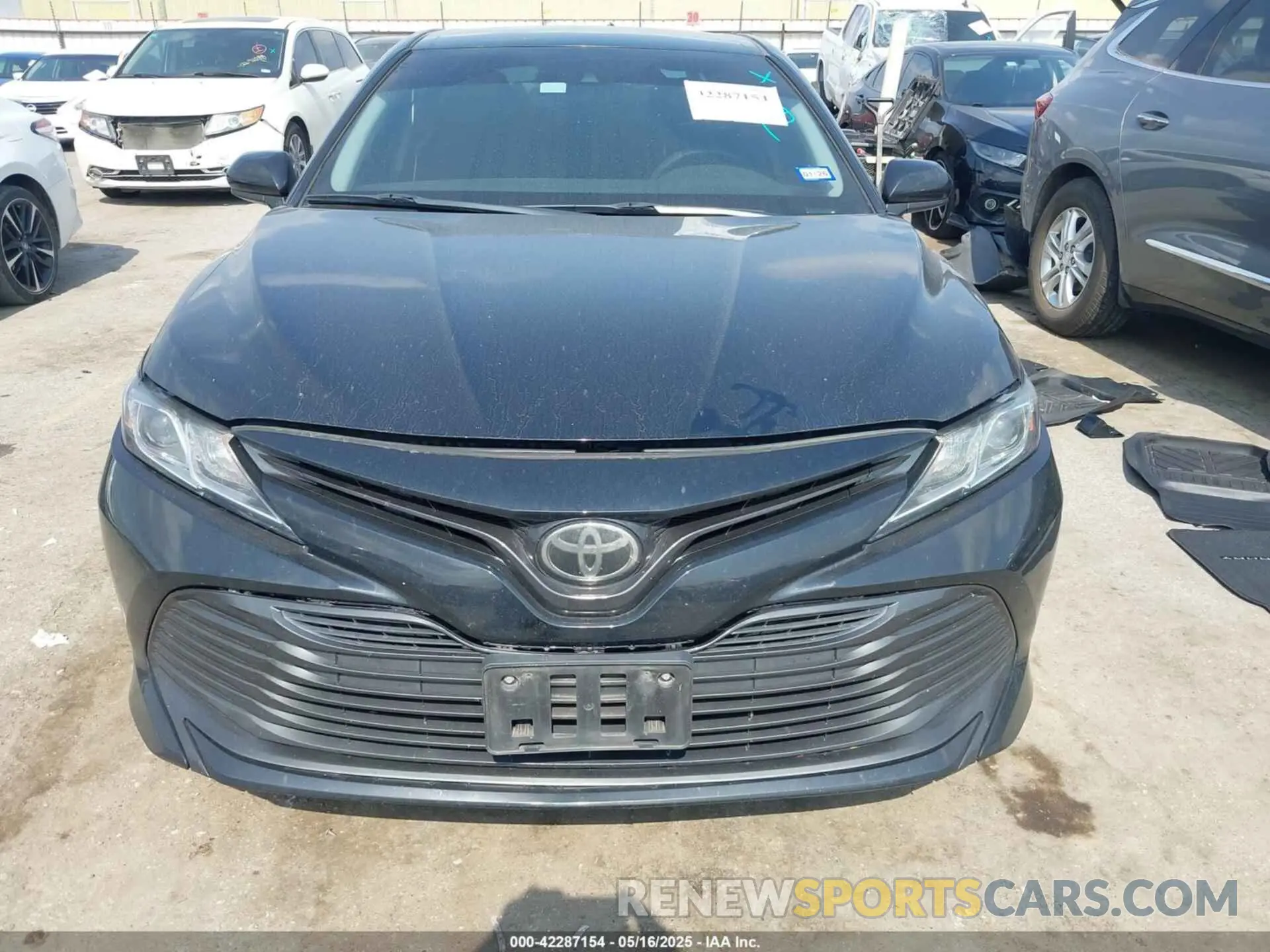 13 Photograph of a damaged car 4T1C11AK2LU873340 TOYOTA CAMRY 2020