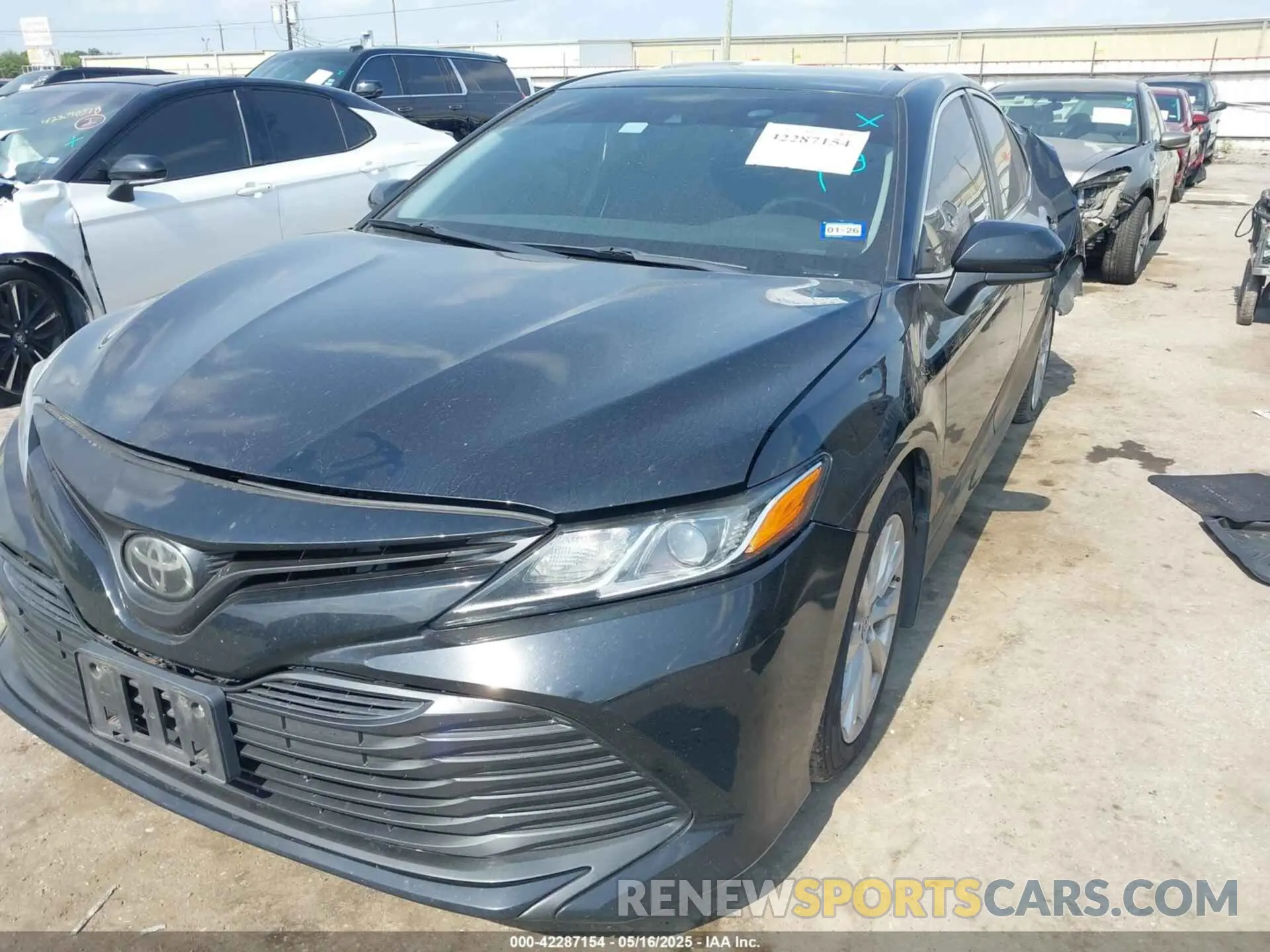 2 Photograph of a damaged car 4T1C11AK2LU873340 TOYOTA CAMRY 2020
