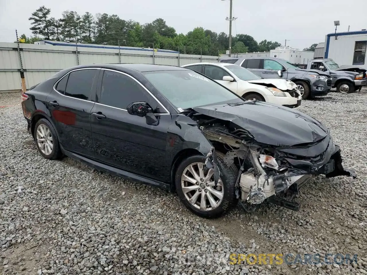 4 Photograph of a damaged car 4T1C11AK2LU893877 TOYOTA CAMRY 2020
