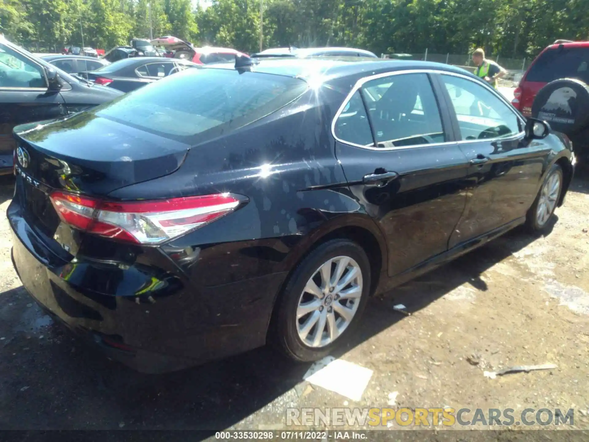 4 Photograph of a damaged car 4T1C11AK2LU896830 TOYOTA CAMRY 2020