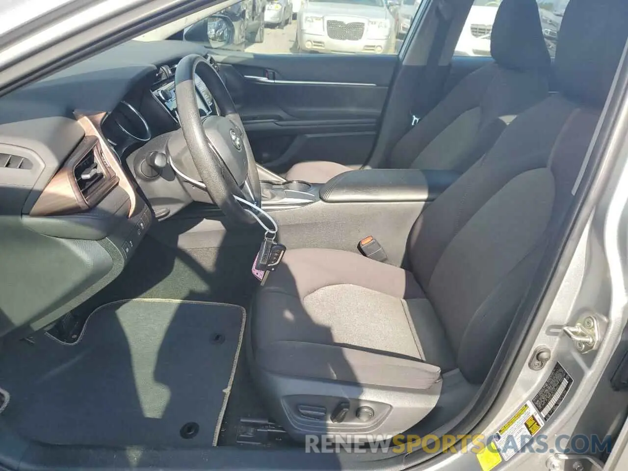 7 Photograph of a damaged car 4T1C11AK2LU899534 TOYOTA CAMRY 2020
