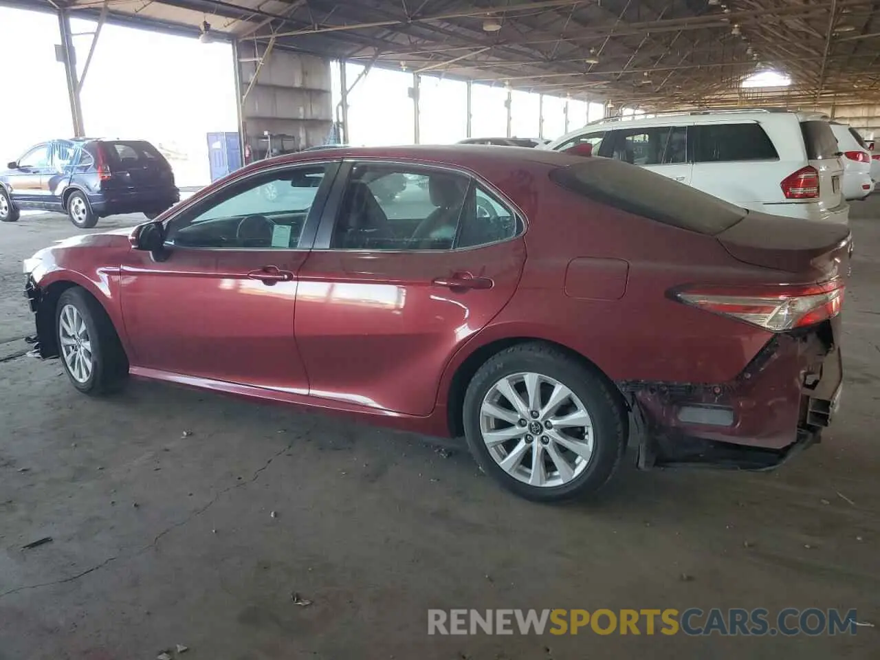 2 Photograph of a damaged car 4T1C11AK2LU915733 TOYOTA CAMRY 2020