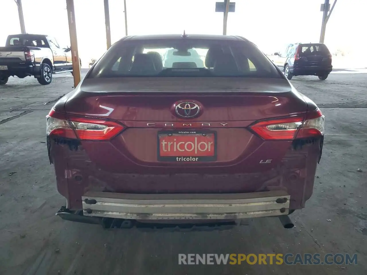 6 Photograph of a damaged car 4T1C11AK2LU915733 TOYOTA CAMRY 2020
