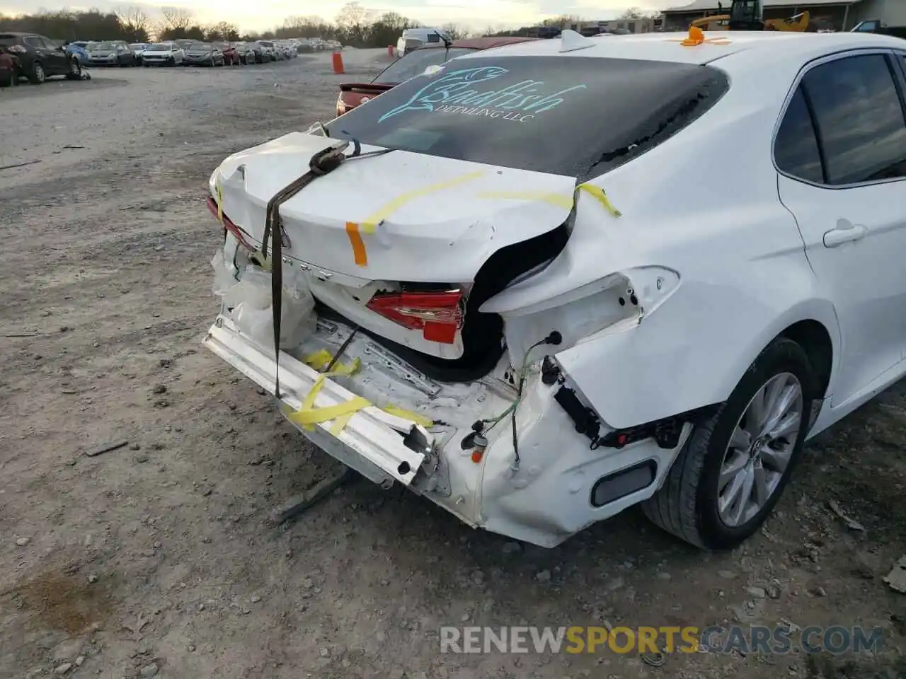 9 Photograph of a damaged car 4T1C11AK2LU926151 TOYOTA CAMRY 2020