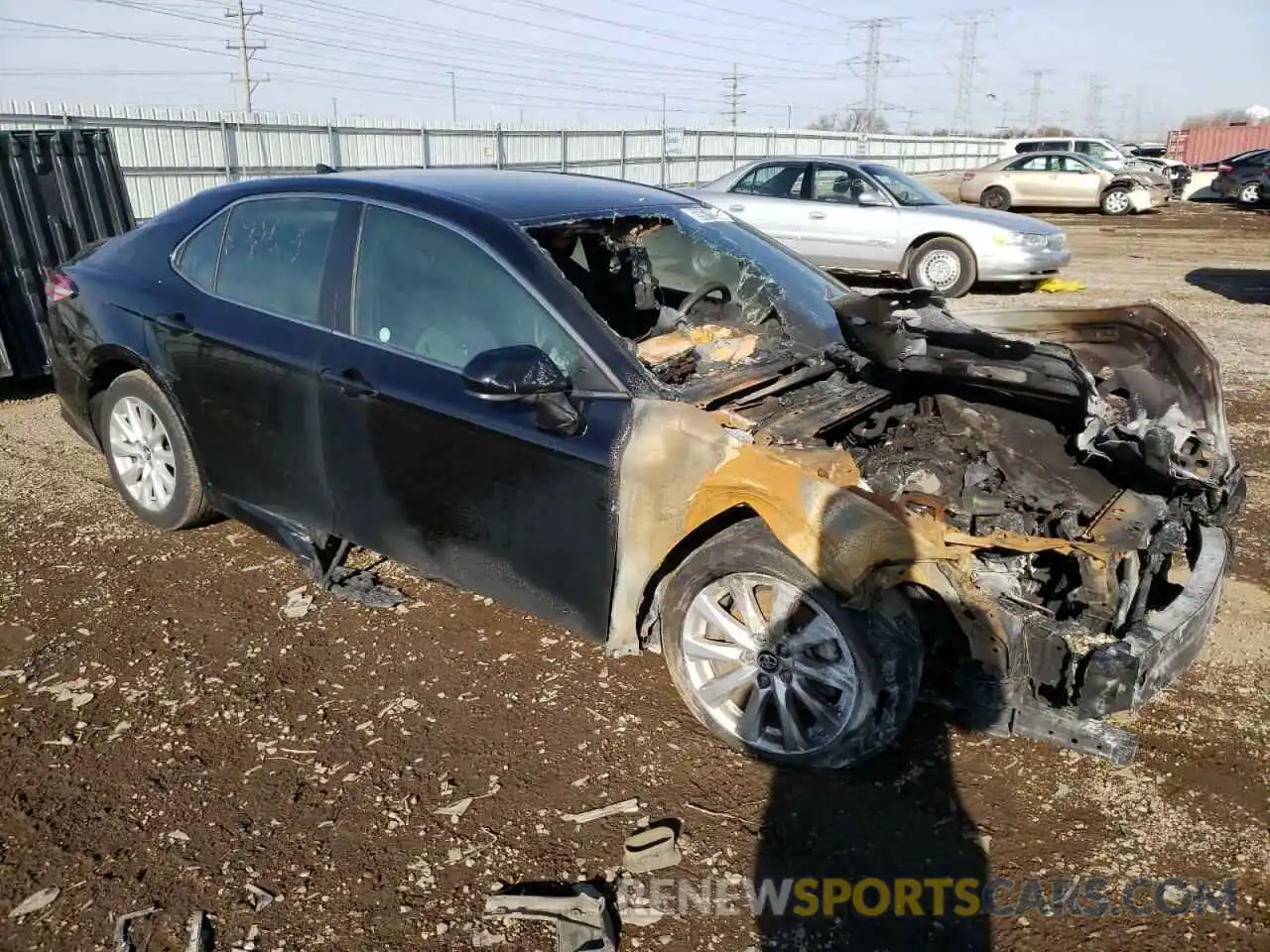 4 Photograph of a damaged car 4T1C11AK2LU928837 TOYOTA CAMRY 2020