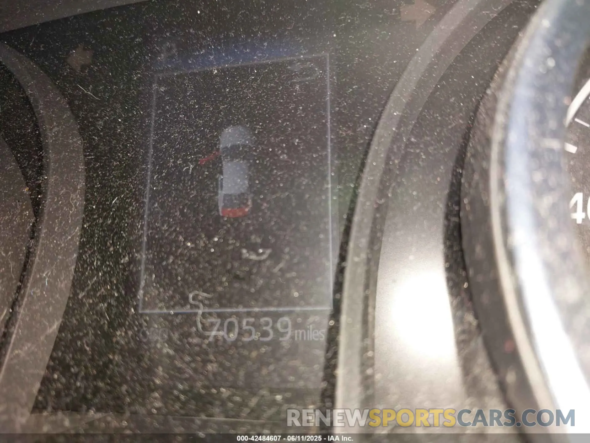 16 Photograph of a damaged car 4T1C11AK2LU931396 TOYOTA CAMRY 2020