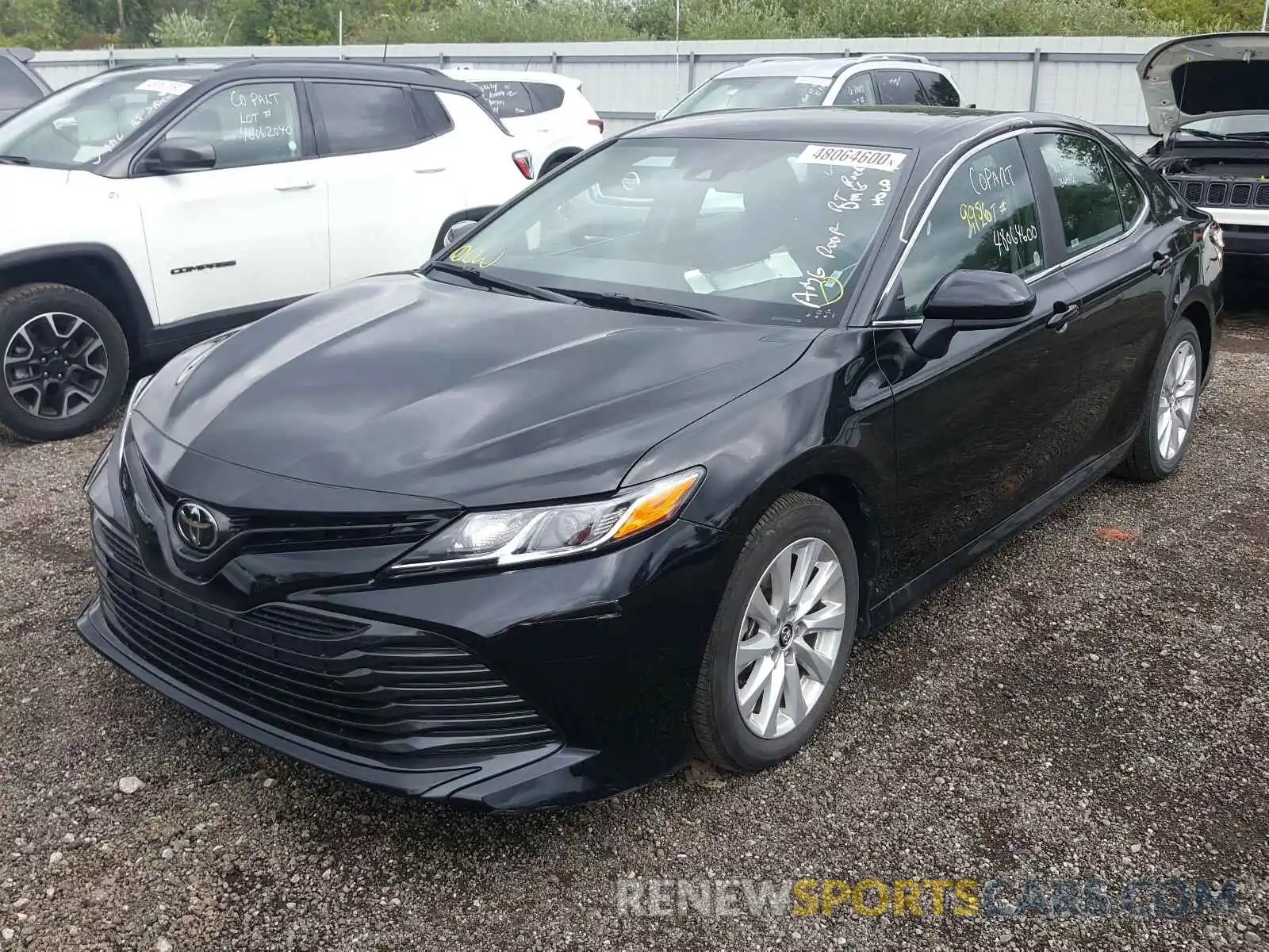 2 Photograph of a damaged car 4T1C11AK2LU931902 TOYOTA CAMRY 2020