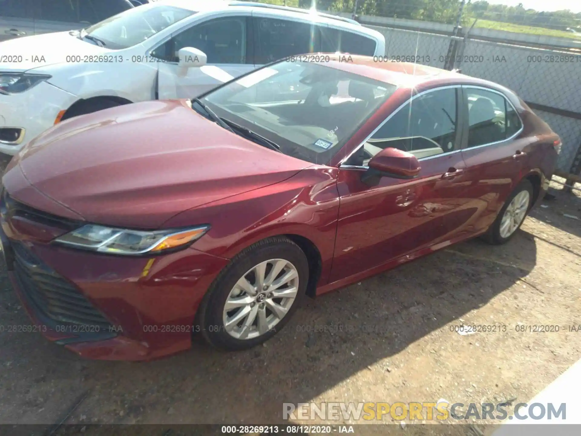 2 Photograph of a damaged car 4T1C11AK2LU938798 TOYOTA CAMRY 2020