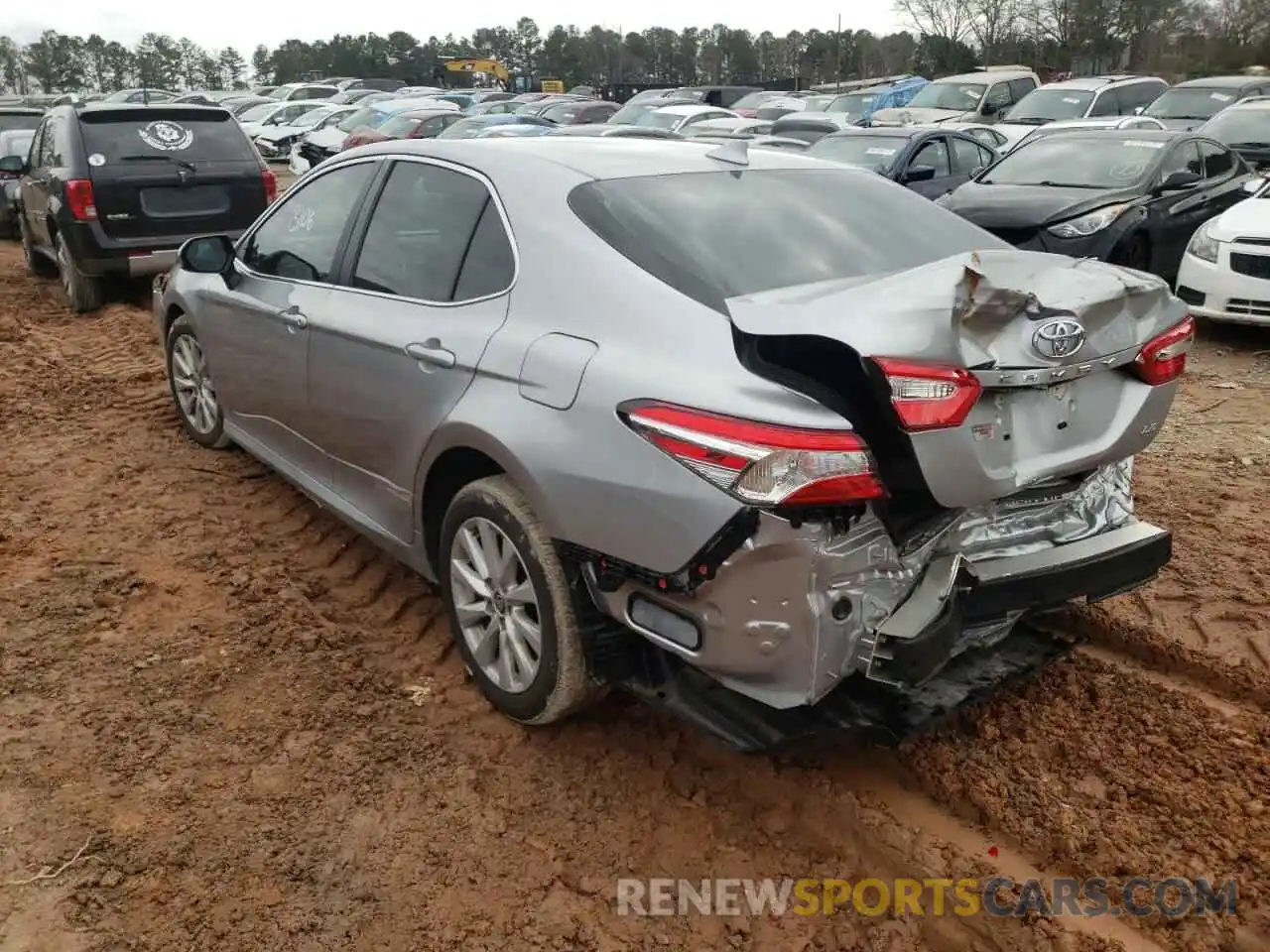 3 Photograph of a damaged car 4T1C11AK2LU957593 TOYOTA CAMRY 2020