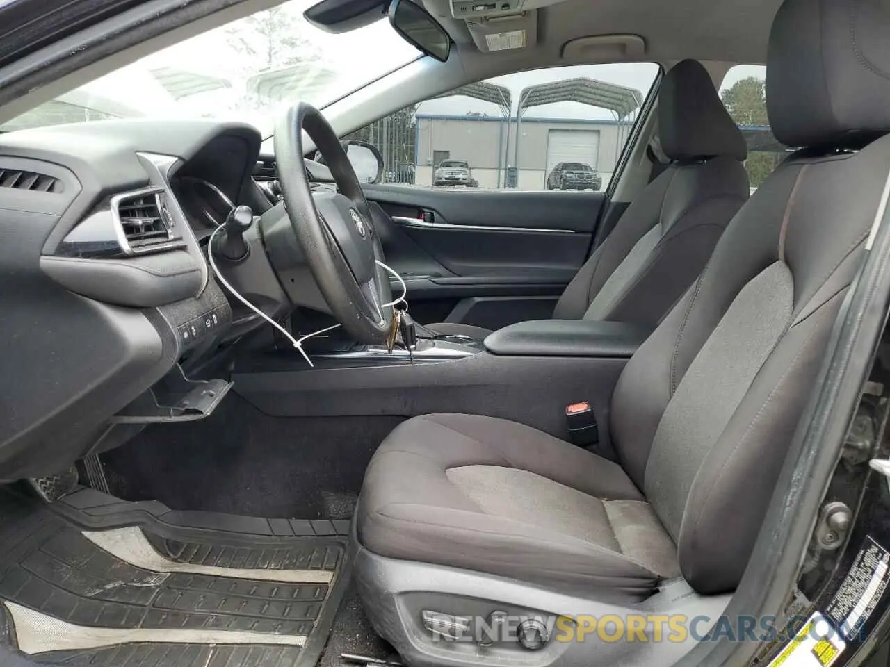 7 Photograph of a damaged car 4T1C11AK2LU968738 TOYOTA CAMRY 2020