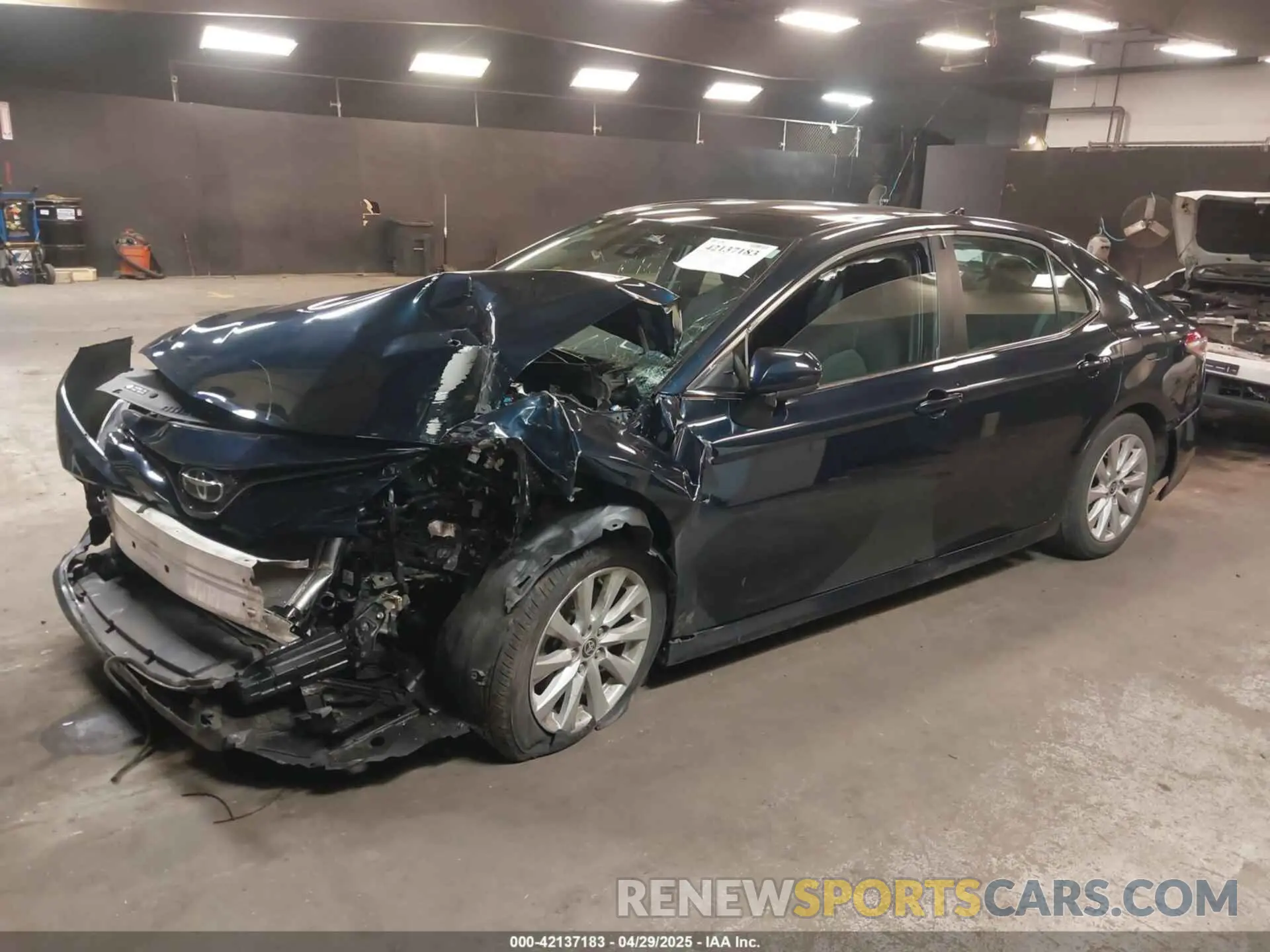 2 Photograph of a damaged car 4T1C11AK2LU970425 TOYOTA CAMRY 2020