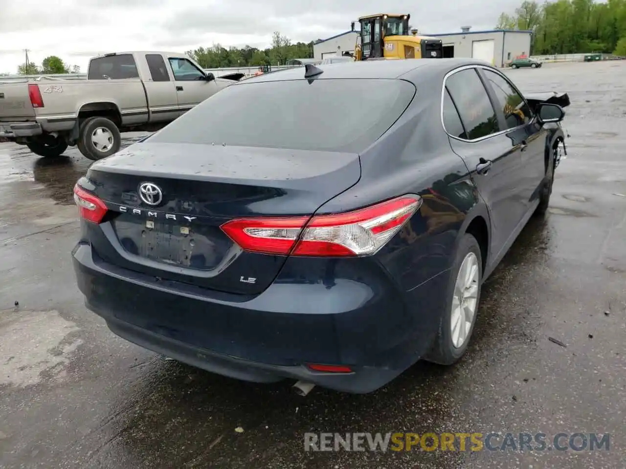 4 Photograph of a damaged car 4T1C11AK2LU977004 TOYOTA CAMRY 2020