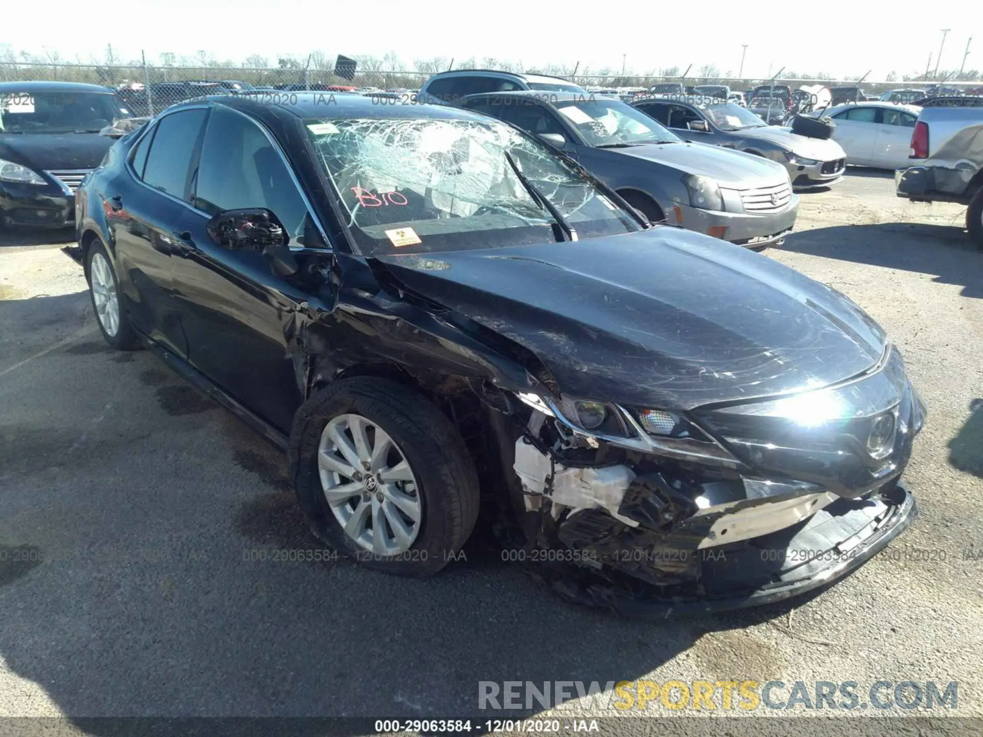 1 Photograph of a damaged car 4T1C11AK2LU977620 TOYOTA CAMRY 2020
