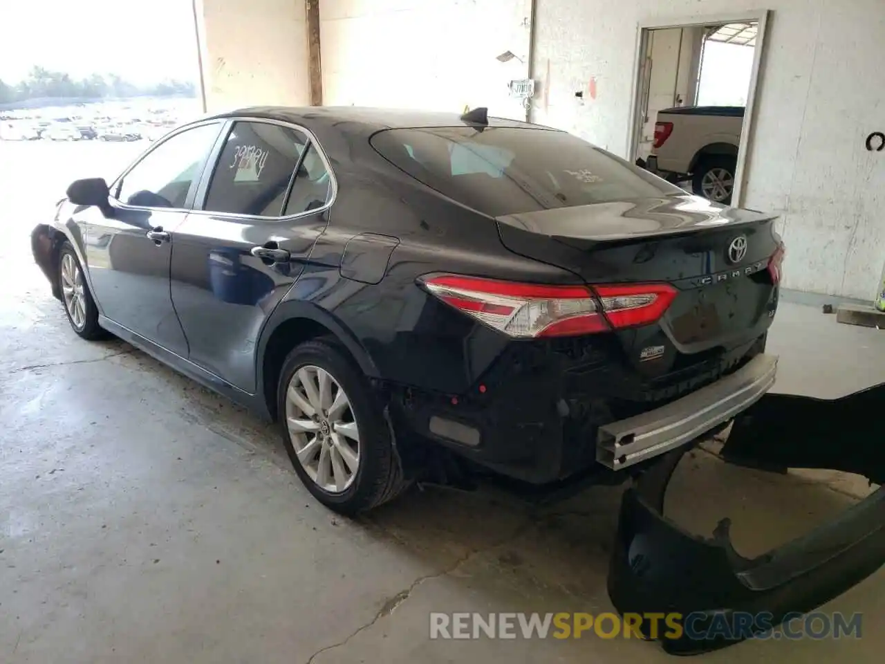 3 Photograph of a damaged car 4T1C11AK2LU979030 TOYOTA CAMRY 2020