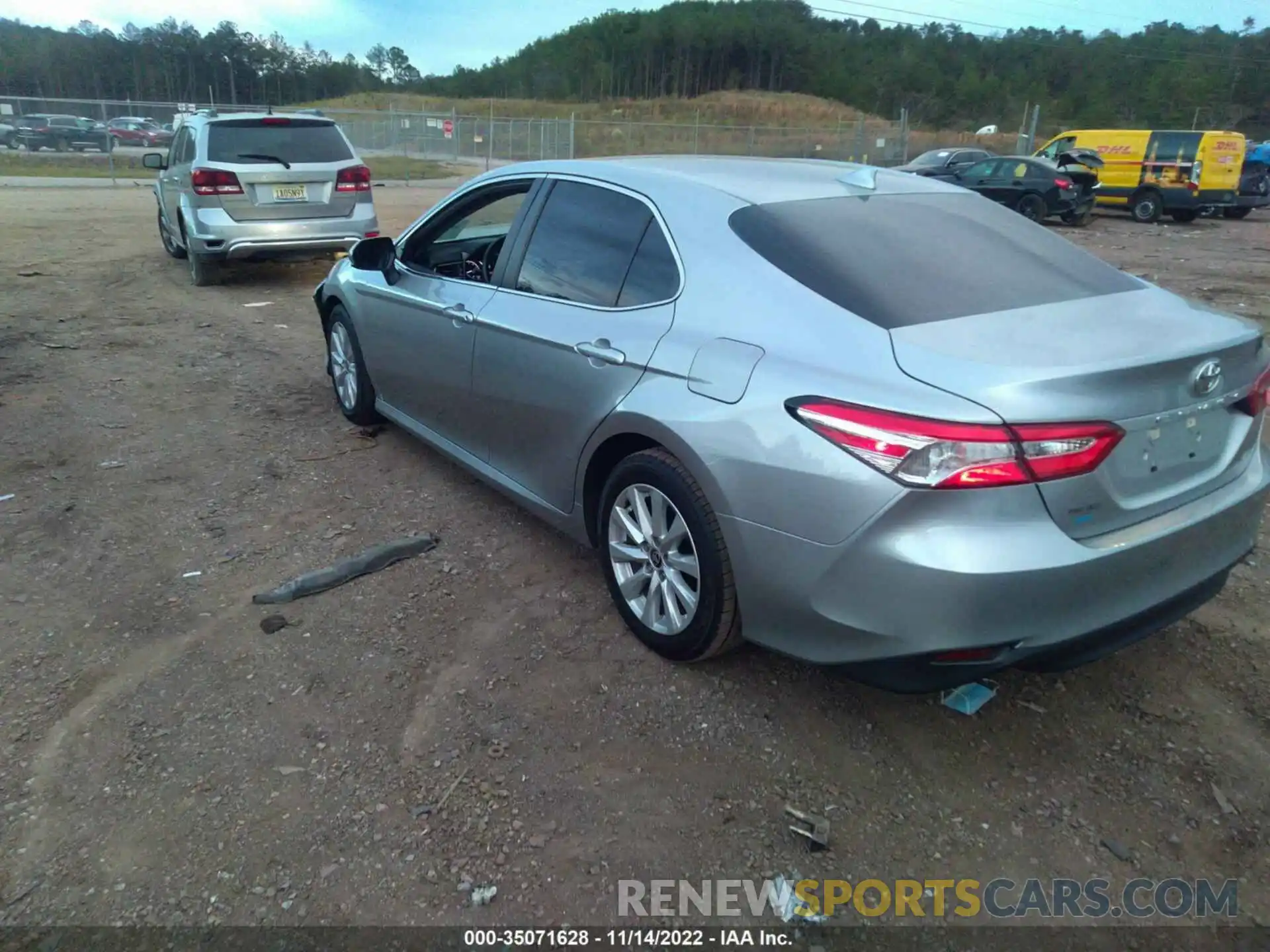 3 Photograph of a damaged car 4T1C11AK2LU979982 TOYOTA CAMRY 2020