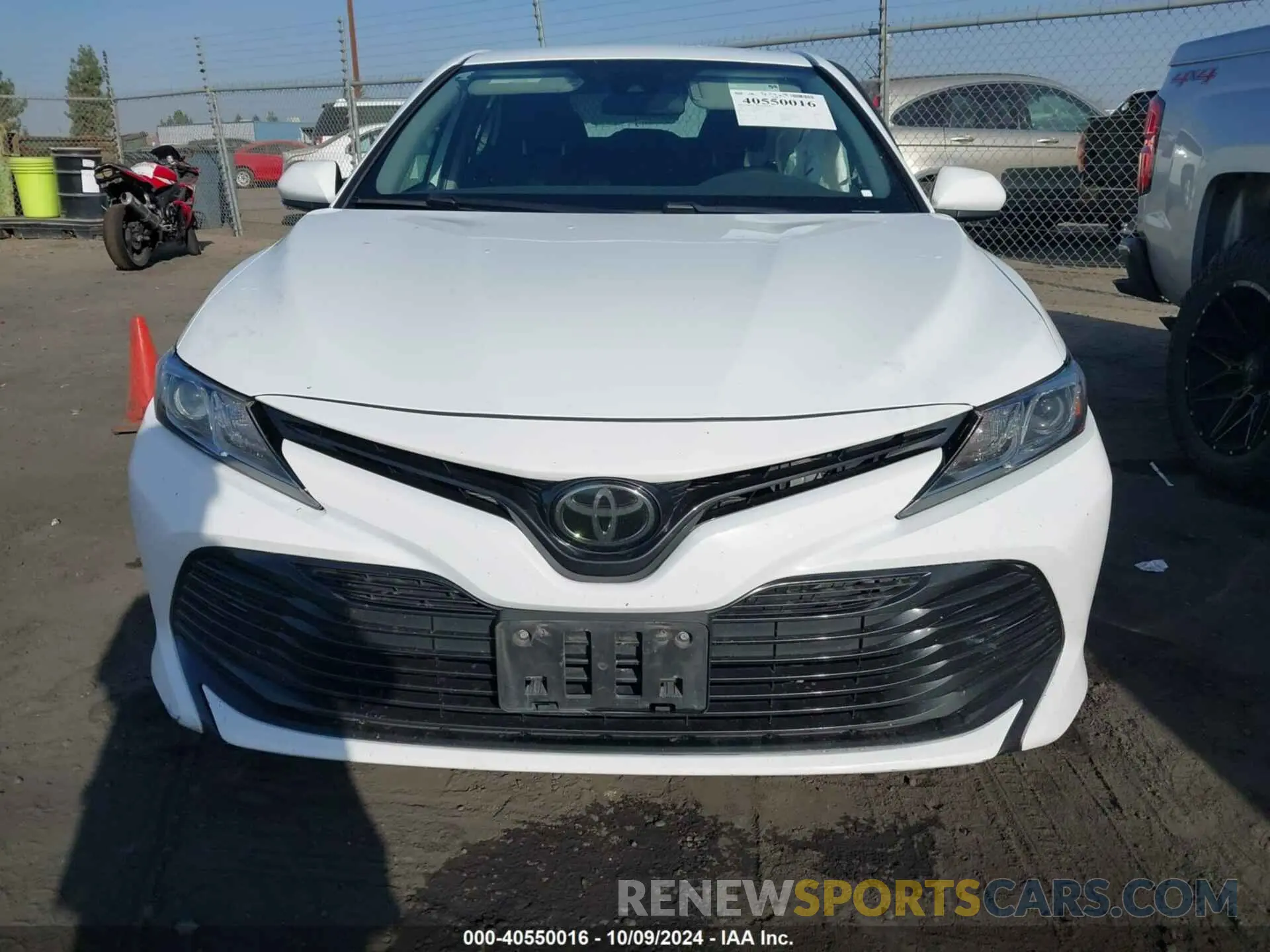 12 Photograph of a damaged car 4T1C11AK2LU984597 TOYOTA CAMRY 2020