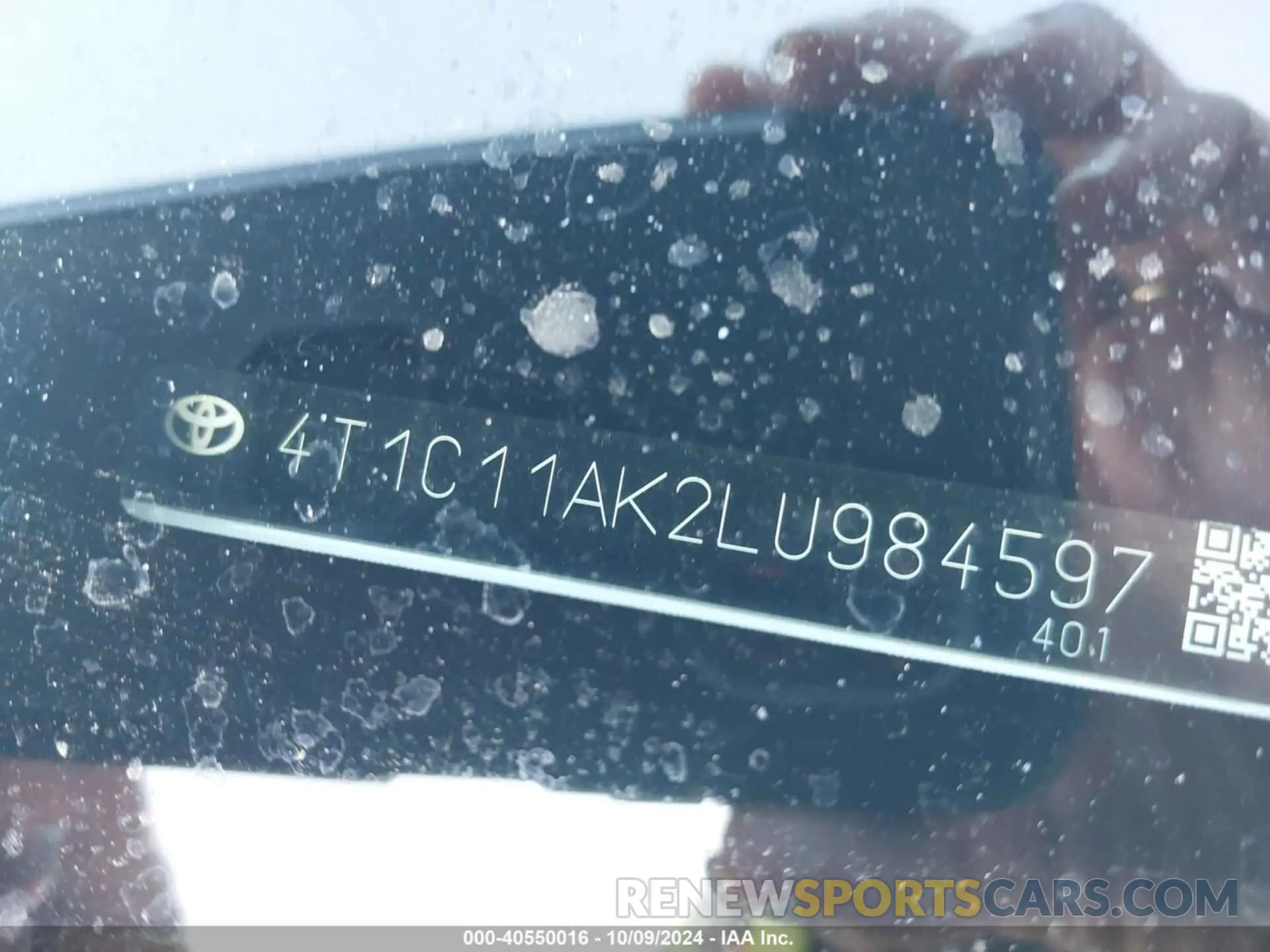 9 Photograph of a damaged car 4T1C11AK2LU984597 TOYOTA CAMRY 2020