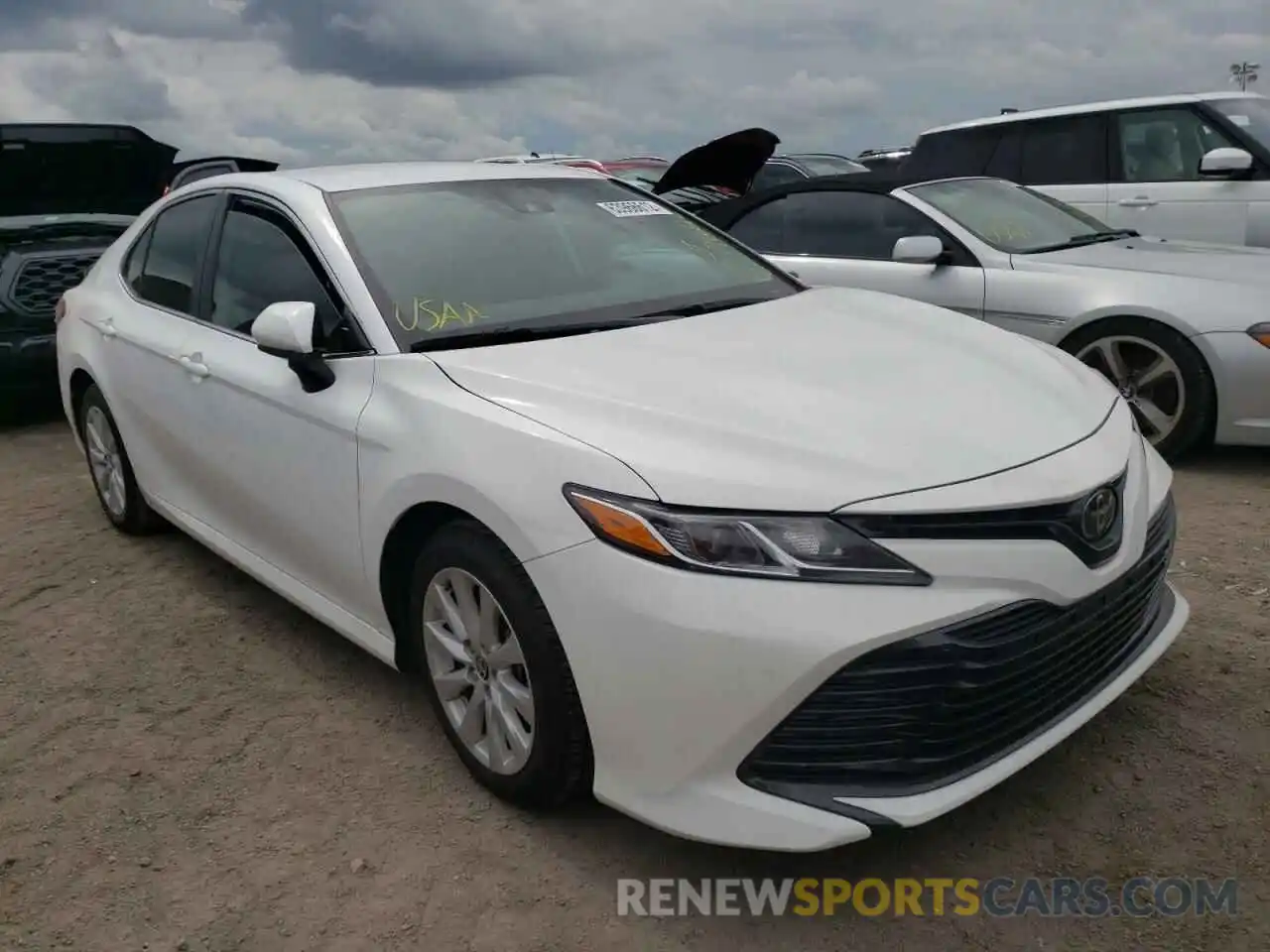 1 Photograph of a damaged car 4T1C11AK2LU985068 TOYOTA CAMRY 2020