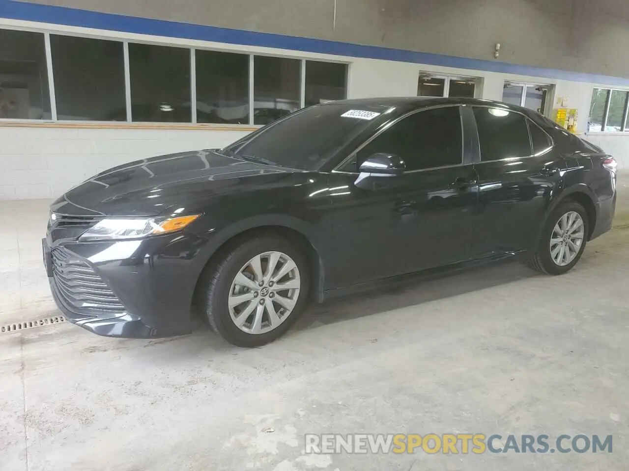 1 Photograph of a damaged car 4T1C11AK2LU987452 TOYOTA CAMRY 2020