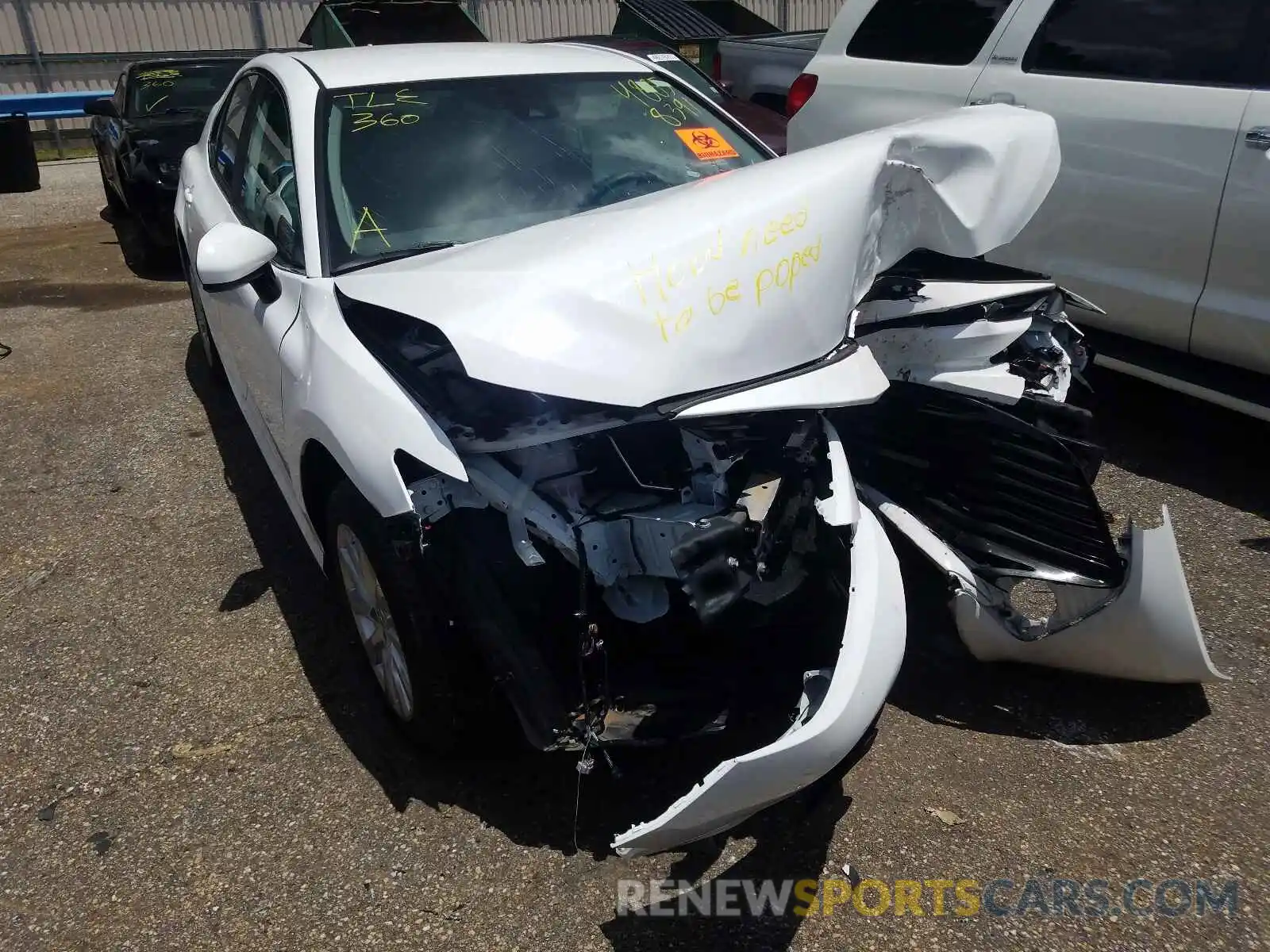 1 Photograph of a damaged car 4T1C11AK2LU995633 TOYOTA CAMRY 2020