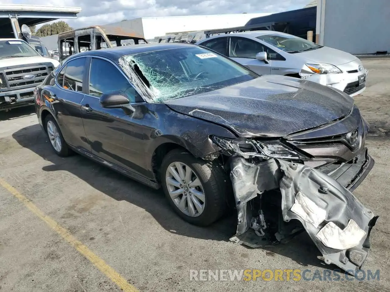 4 Photograph of a damaged car 4T1C11AK3LU317067 TOYOTA CAMRY 2020
