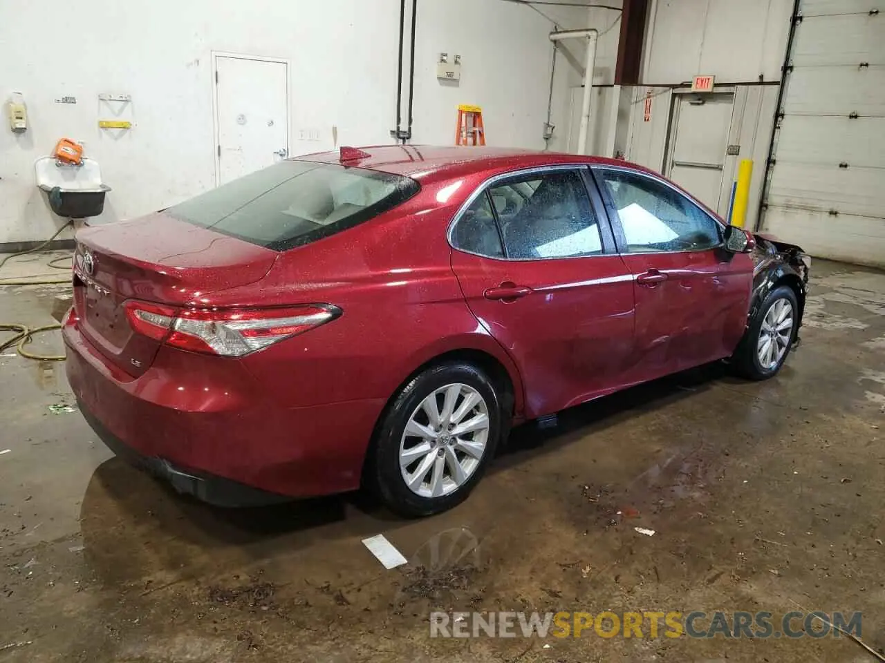 3 Photograph of a damaged car 4T1C11AK3LU323225 TOYOTA CAMRY 2020
